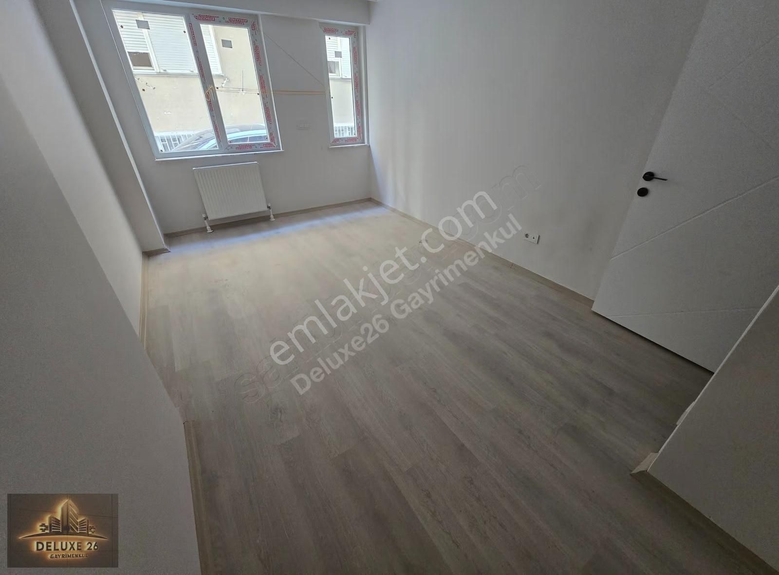 Deluxe 26 'dan Sıfır Binada İskeleye 5 Dk 2+1 75 M2 Fırsat Daire - Görsel 12