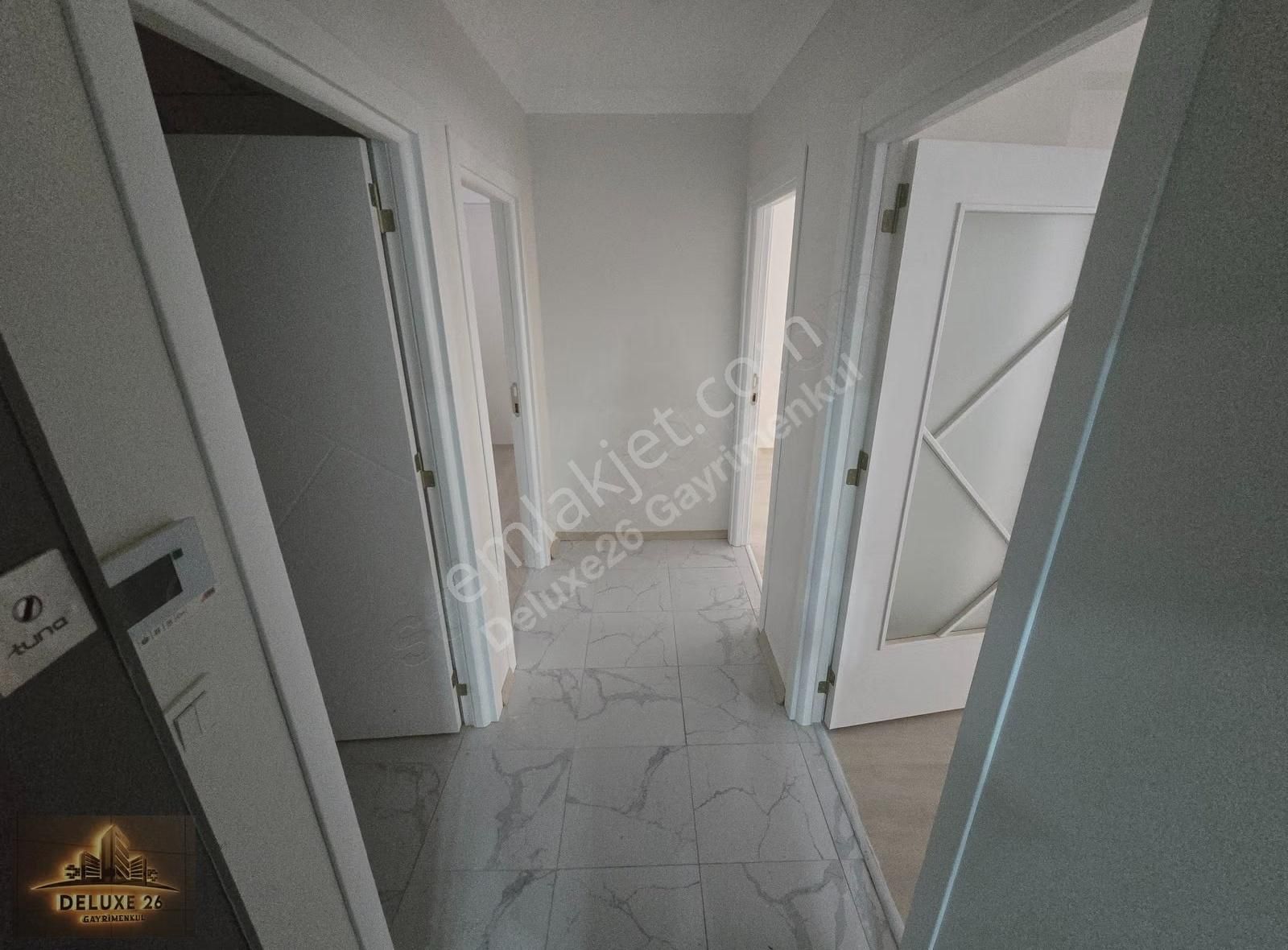 Deluxe 26 'dan Sıfır Binada İskeleye 5 Dk 2+1 75 M2 Fırsat Daire - Görsel 23