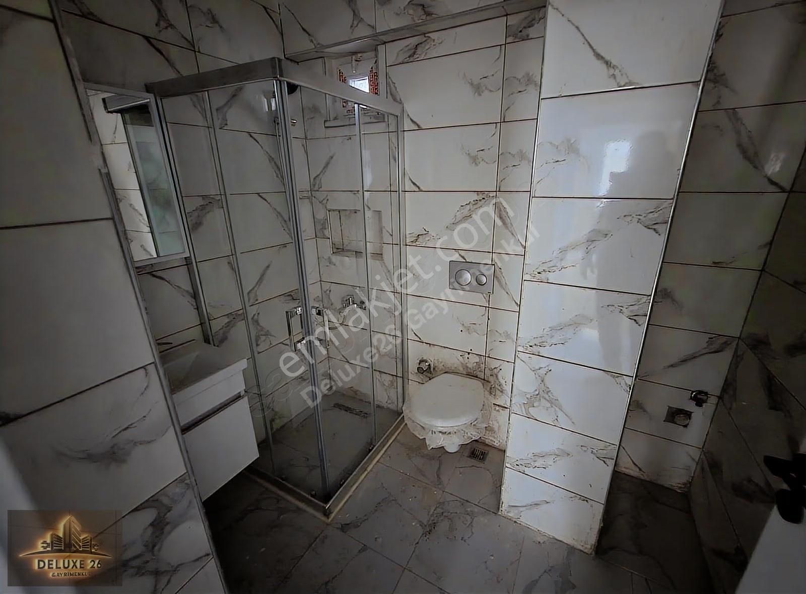 Deluxe 26 'dan Sıfır Binada İskeleye 5 Dk 2+1 75 M2 Fırsat Daire - Görsel 6