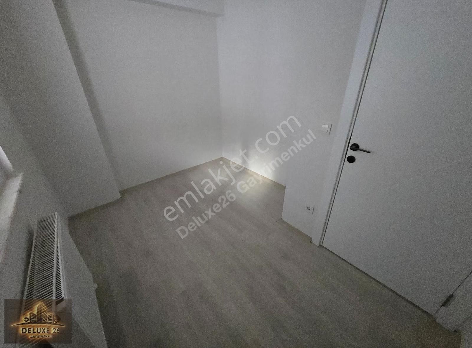 Deluxe 26 'dan Sıfır Binada İskeleye 5 Dk 2+1 75 M2 Fırsat Daire - Görsel 18