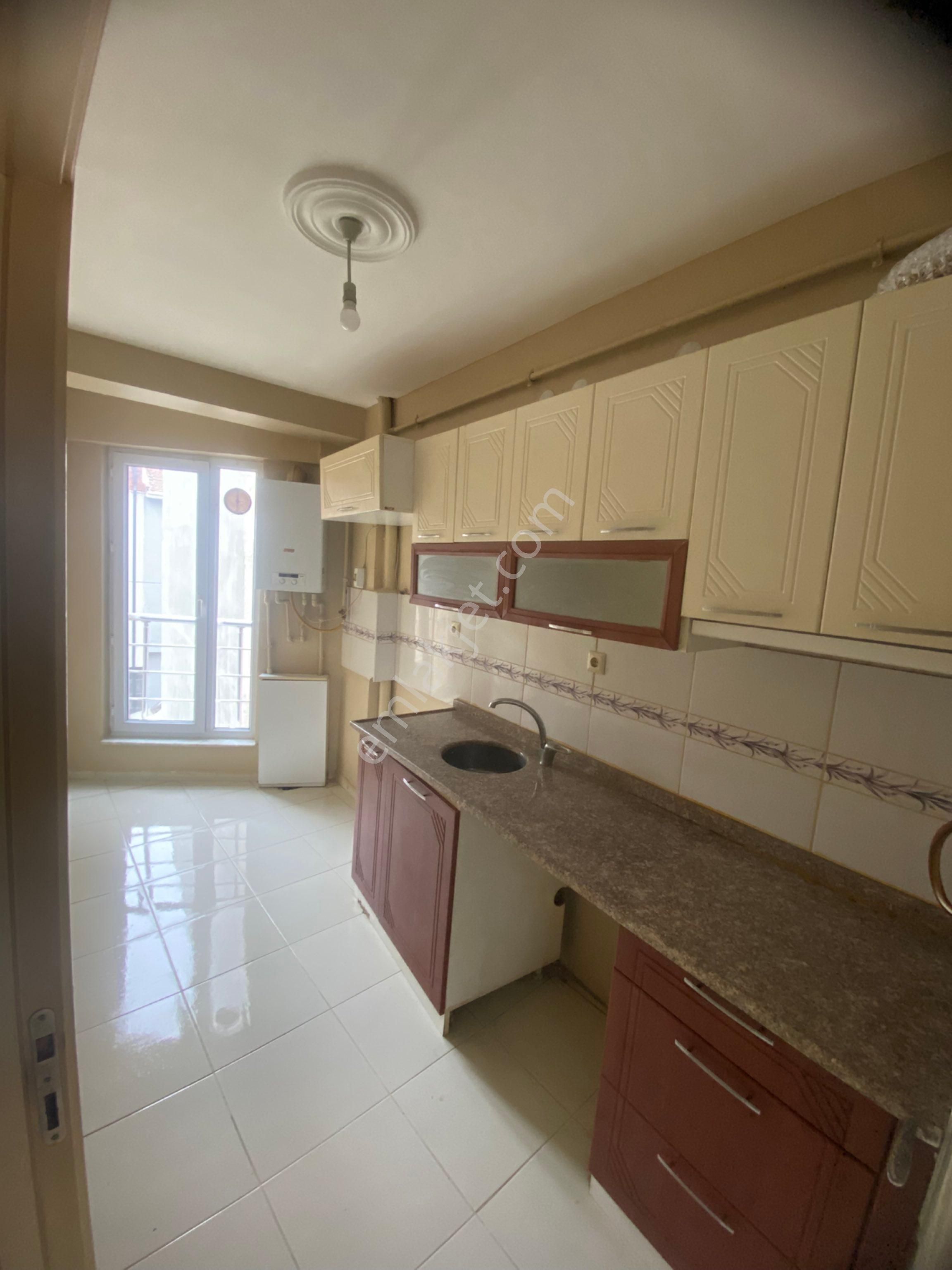 Sahibinden Kiralik Ayrı Mutfaklı Arakat Çift Cephe 2+0 Daire - Görsel 2