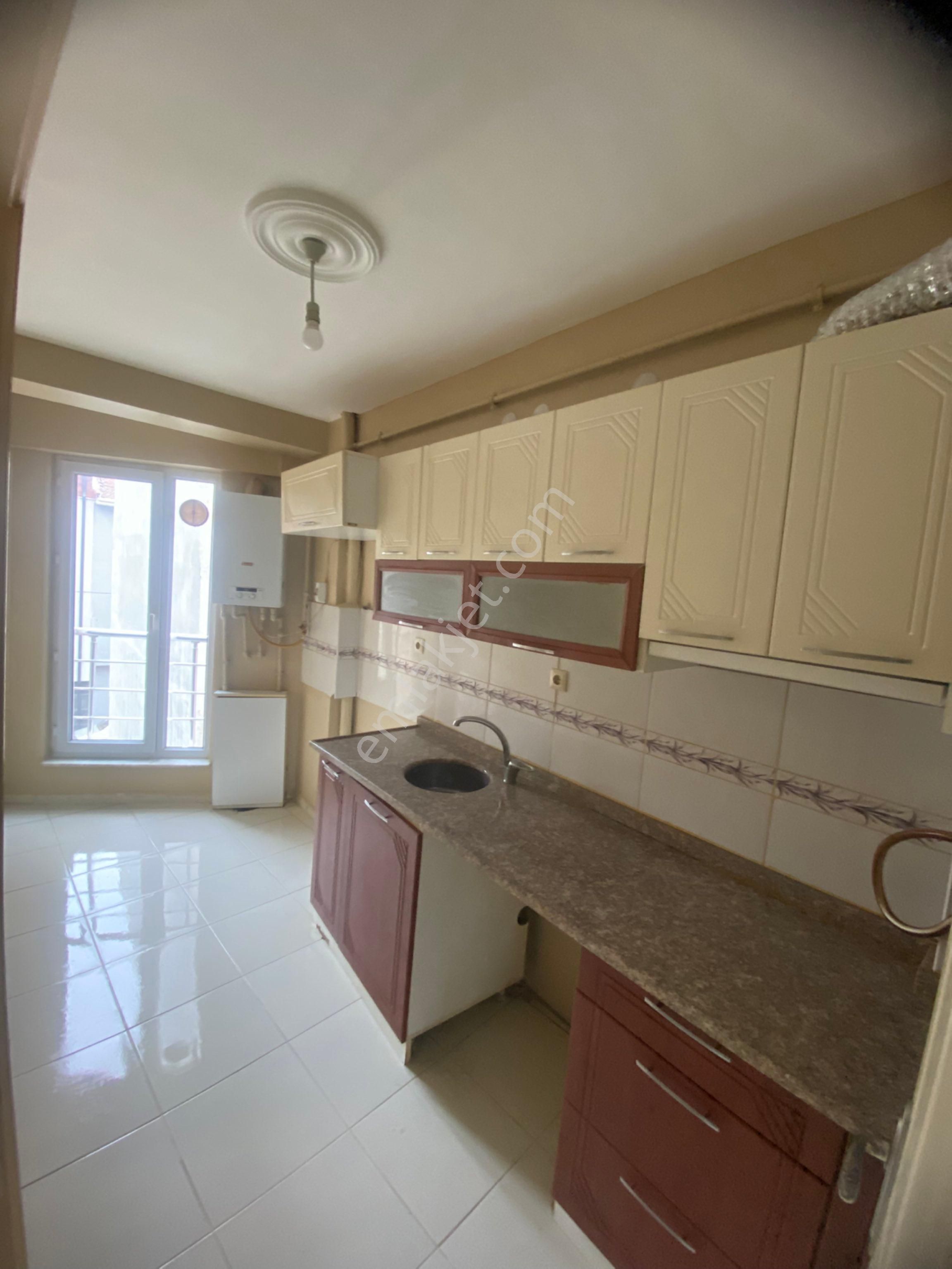 Sahibinden Kiralik Ayrı Mutfaklı Arakat Çift Cephe 2+0 Daire - Görsel 11