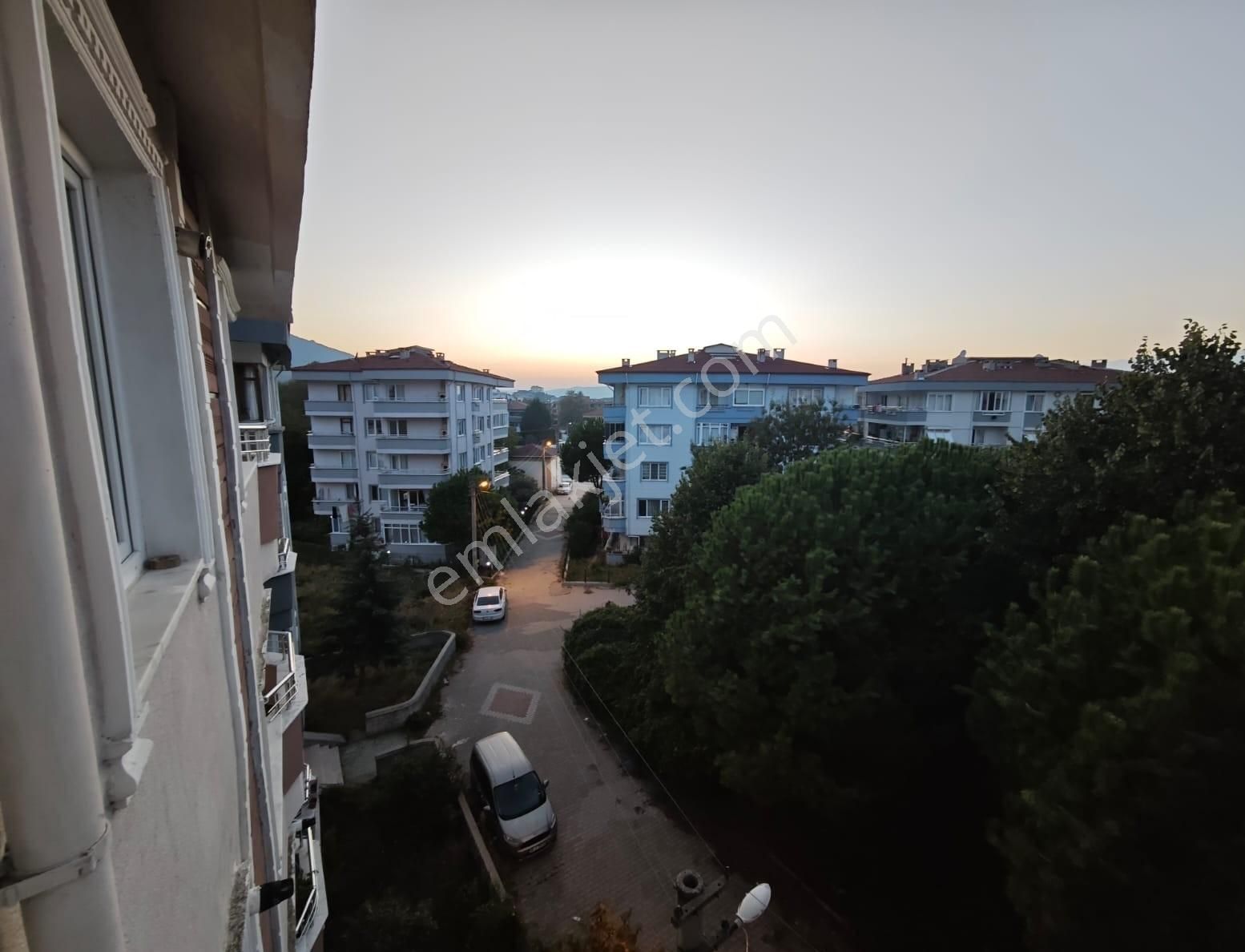 Yalova Çınarcık' Da Kiralık (2+1) Eşyalı Daire - Görsel 15