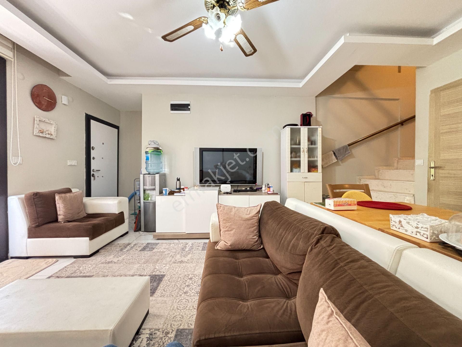 İzmir Seferihisar Payamlı'da Plaja 500 M Ferah Yapılı 3+1 Satılık Villa - Görsel 11