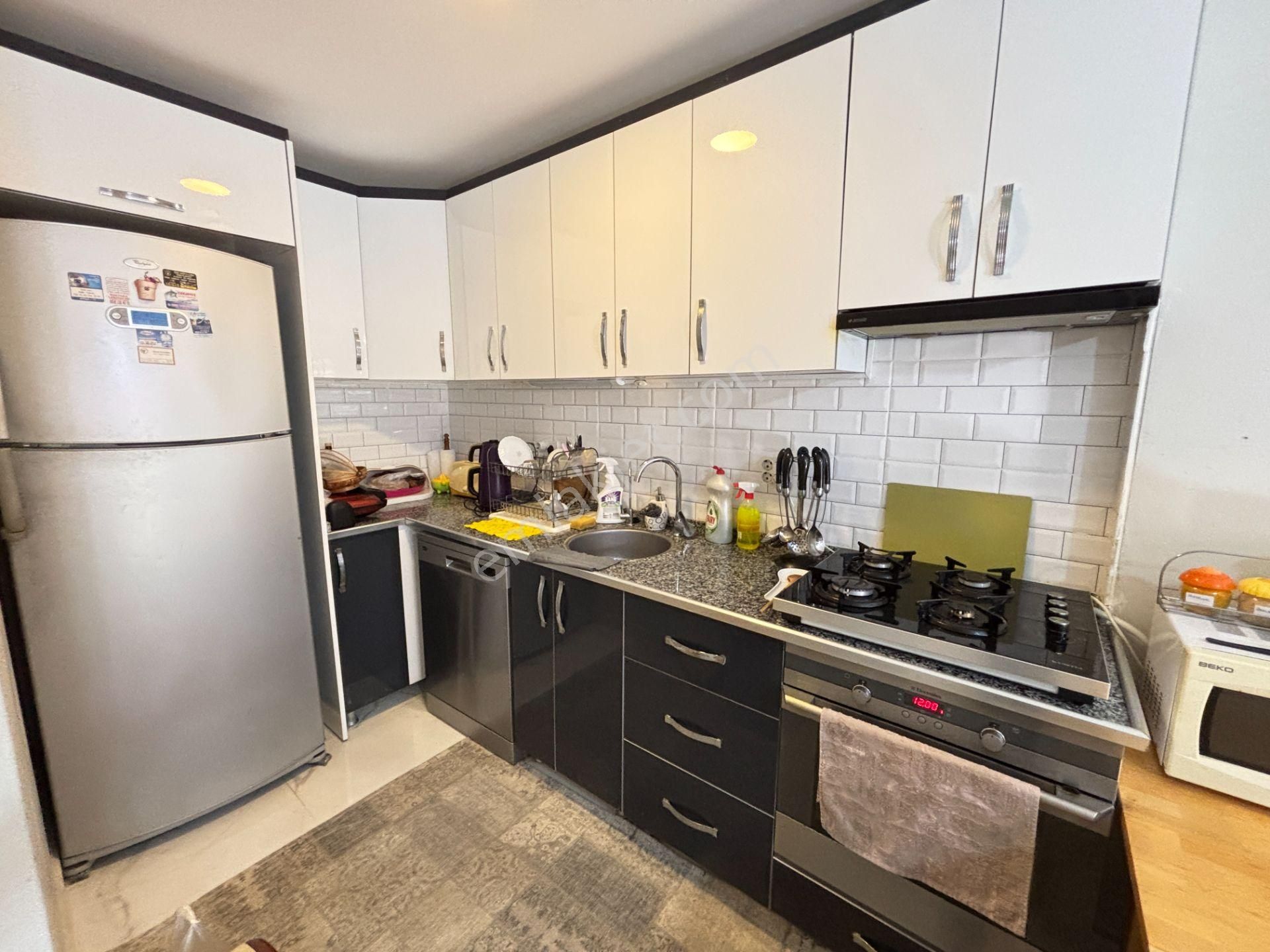 İzmir Seferihisar Payamlı'da Plaja 500 M Ferah Yapılı 3+1 Satılık Villa - Görsel 14