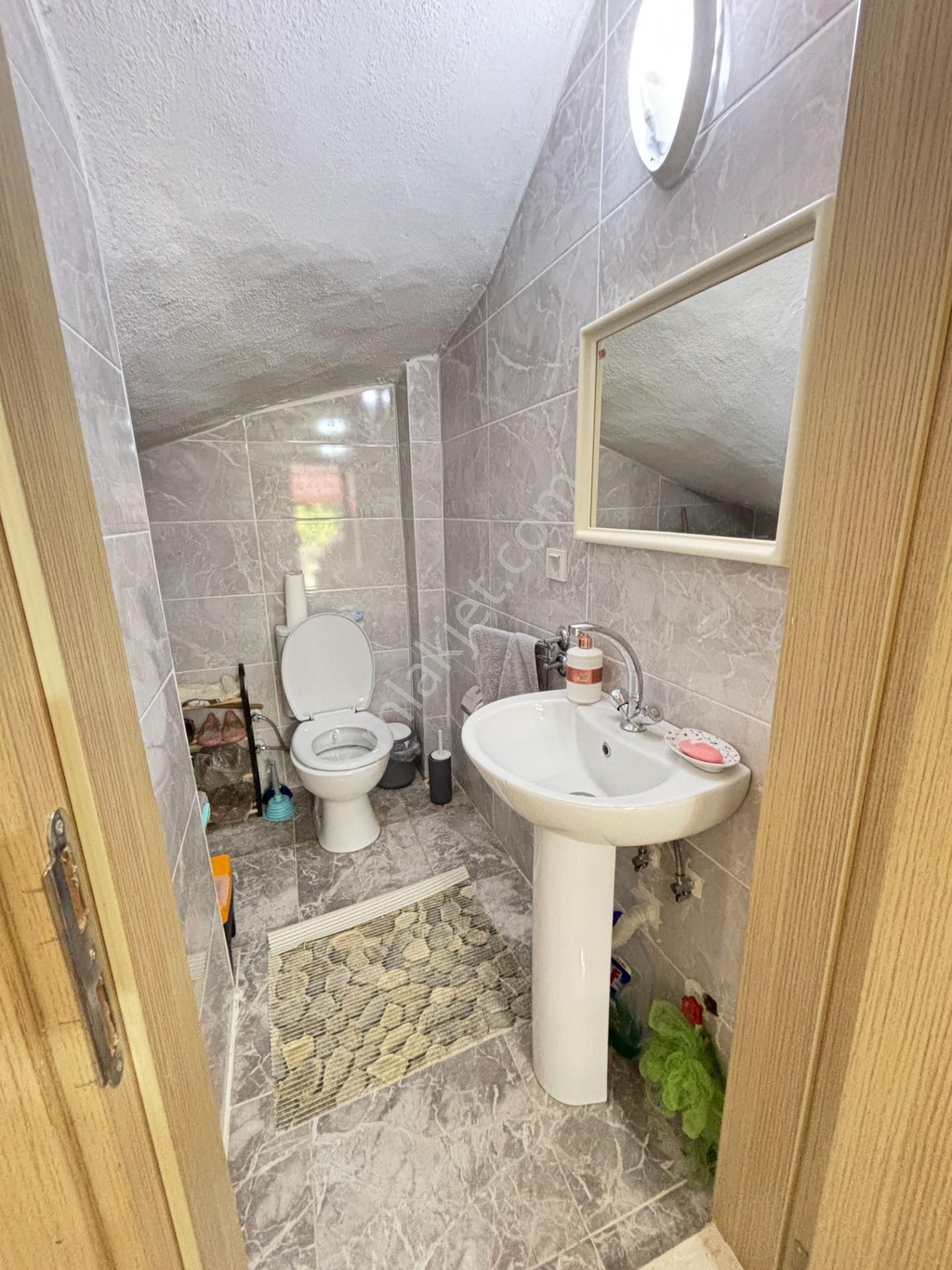 İzmir Seferihisar Payamlı'da Plaja 500 M Ferah Yapılı 3+1 Satılık Villa - Görsel 16