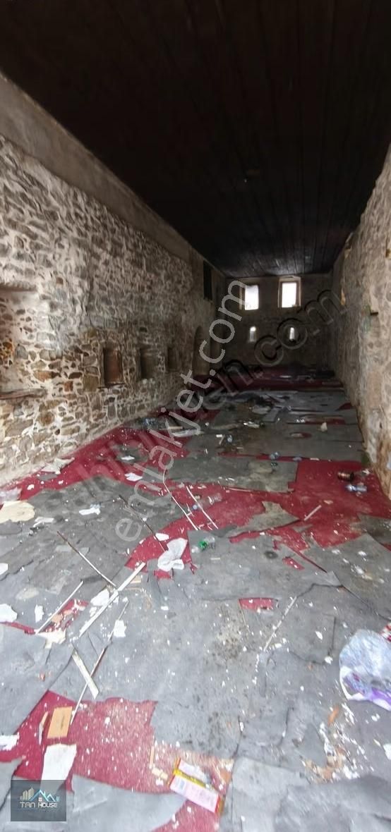 Tan Emlaktan Safranbolu Ulucami Yanında Satılık İşyeri - Görsel 15