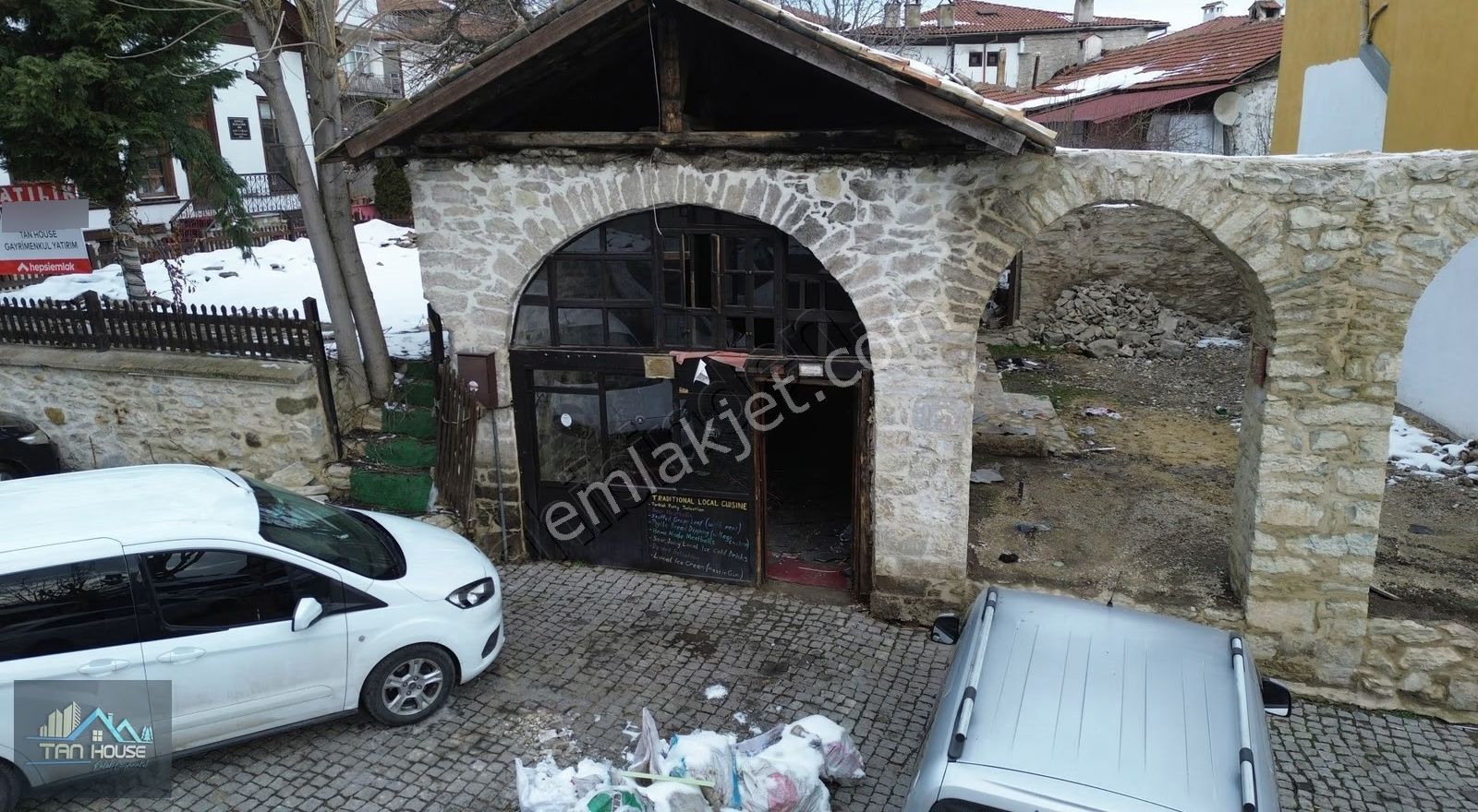 Tan Emlaktan Safranbolu Ulucami Yanında Satılık İşyeri - Görsel 28