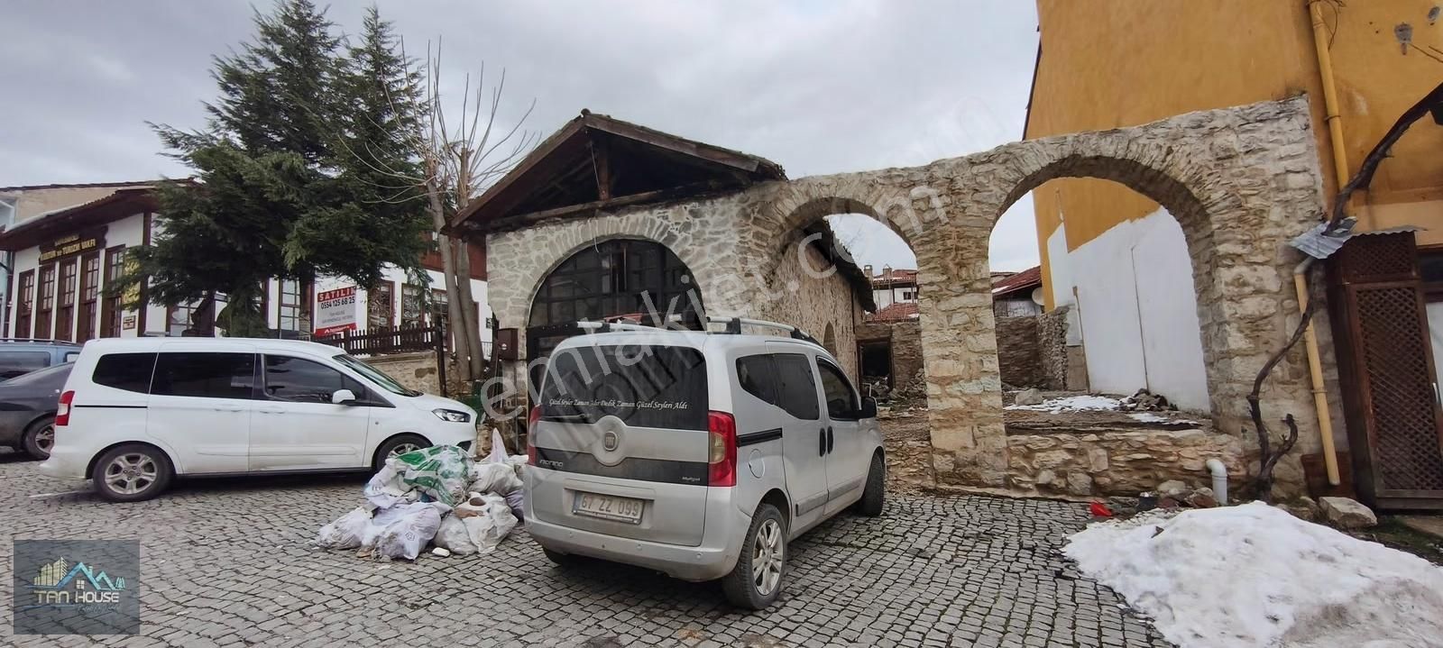 Tan Emlaktan Safranbolu Ulucami Yanında Satılık İşyeri - Görsel 11