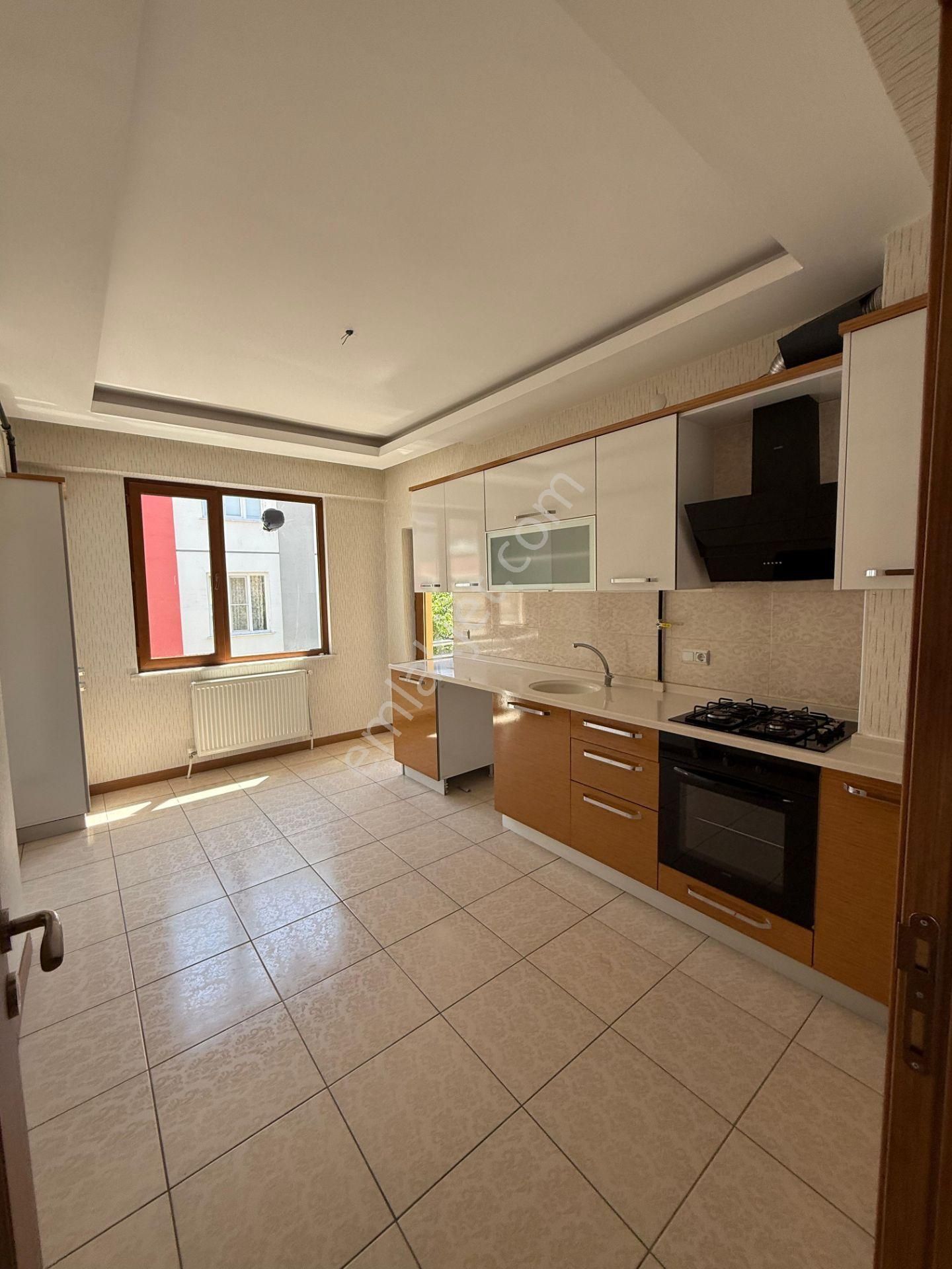 Aktel Gayrimenkulden Mehmet Akifte Satılık 3+1 Daire