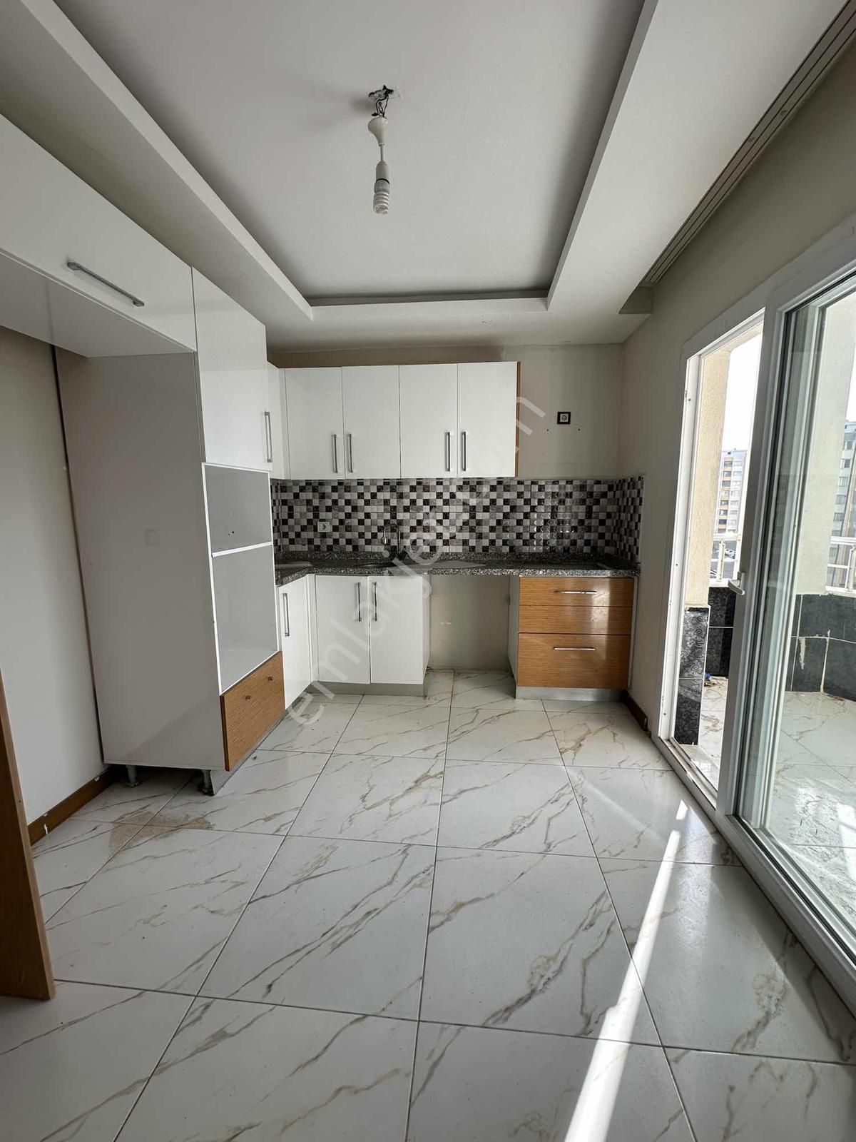 Kulepark Farkıyla Gültepede 3+1 Kapalı Mutfak Geniş Daire