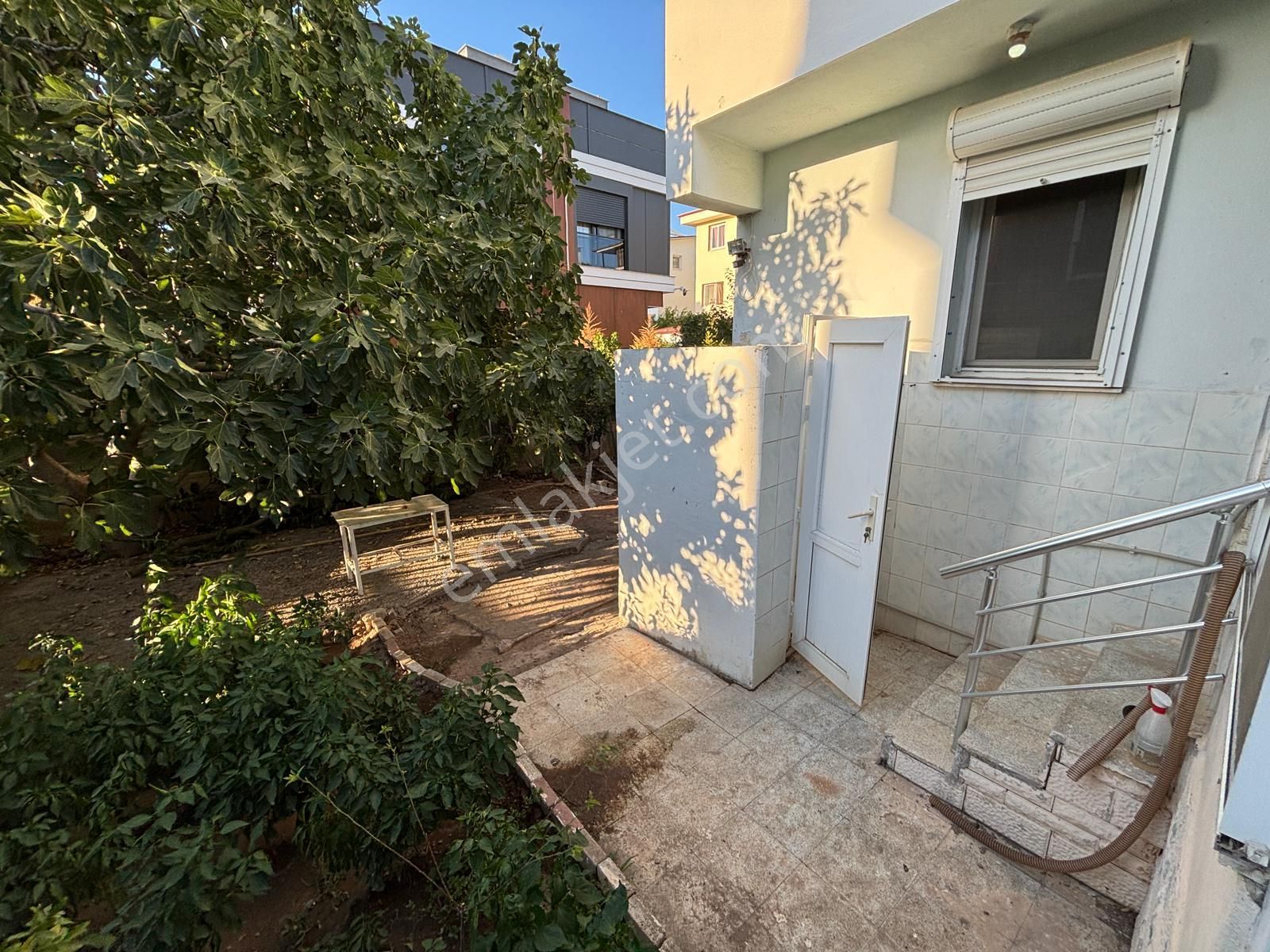 İzmir Seferihisar Ürkmez Deniz Tarafında Plaja 100m 4+1 Satılık Villa - Görsel 13