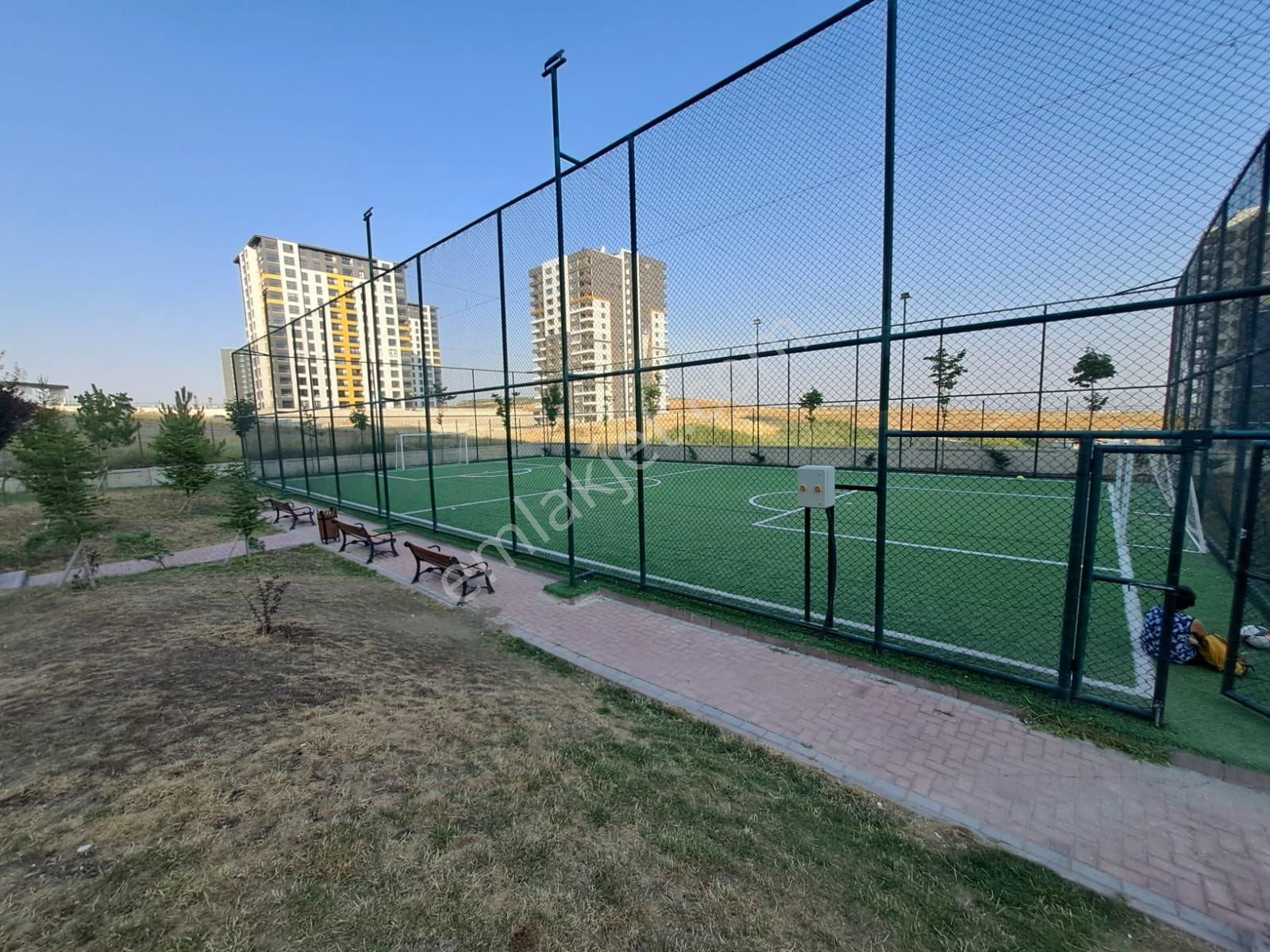 Cumhuriyet Mahallesi Zirveden Batı Konutları Kiralık 4+1 Daire - Görsel 4