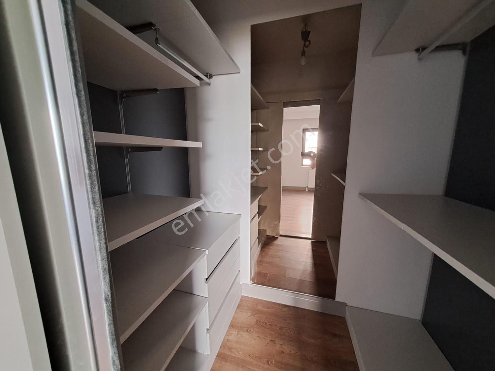 Cumhuriyet Mahallesi Zirveden Batı Konutları Kiralık 4+1 Daire - Görsel 30