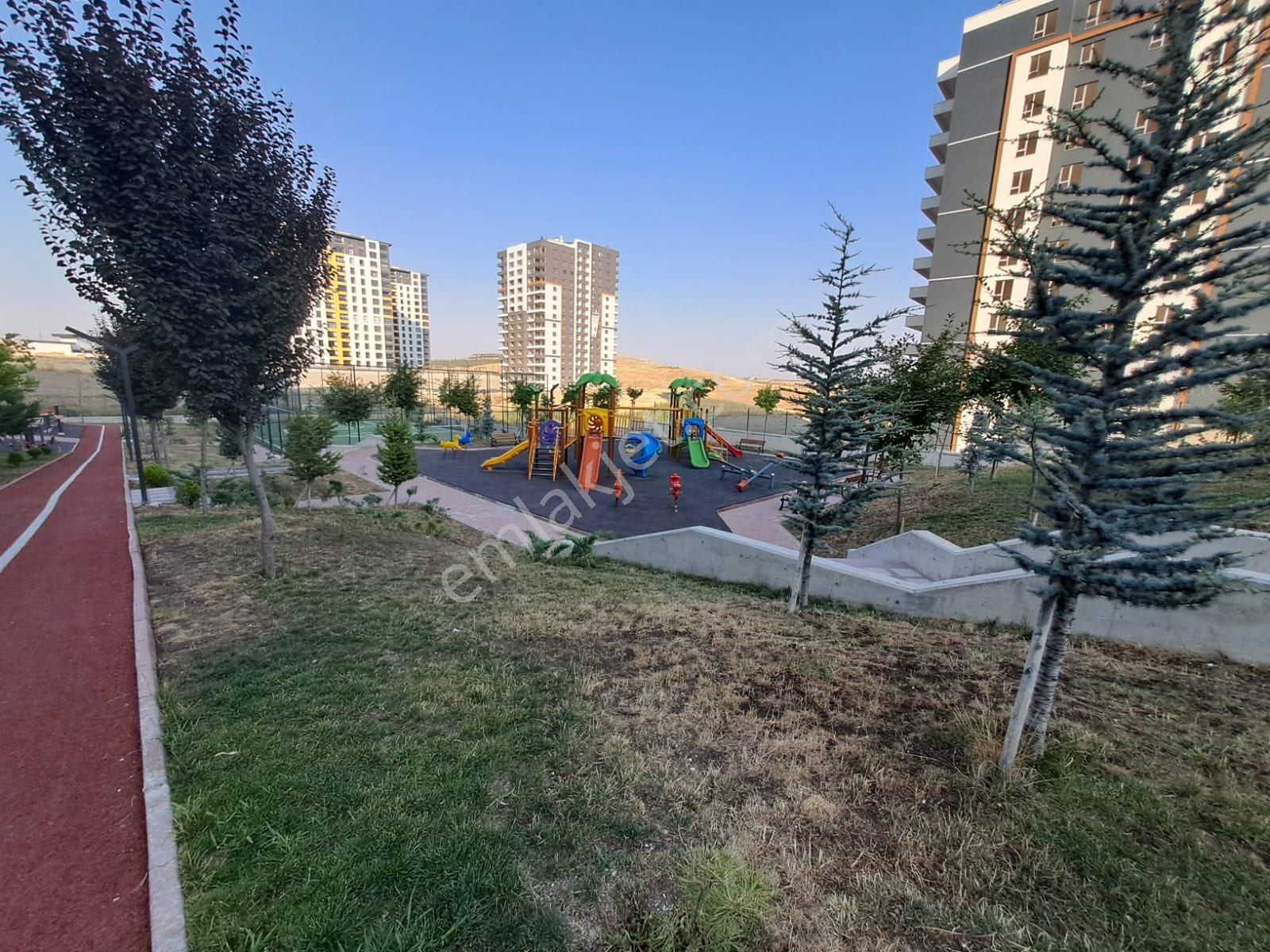 Cumhuriyet Mahallesi Zirveden Batı Konutları Kiralık 4+1 Daire - Görsel 33