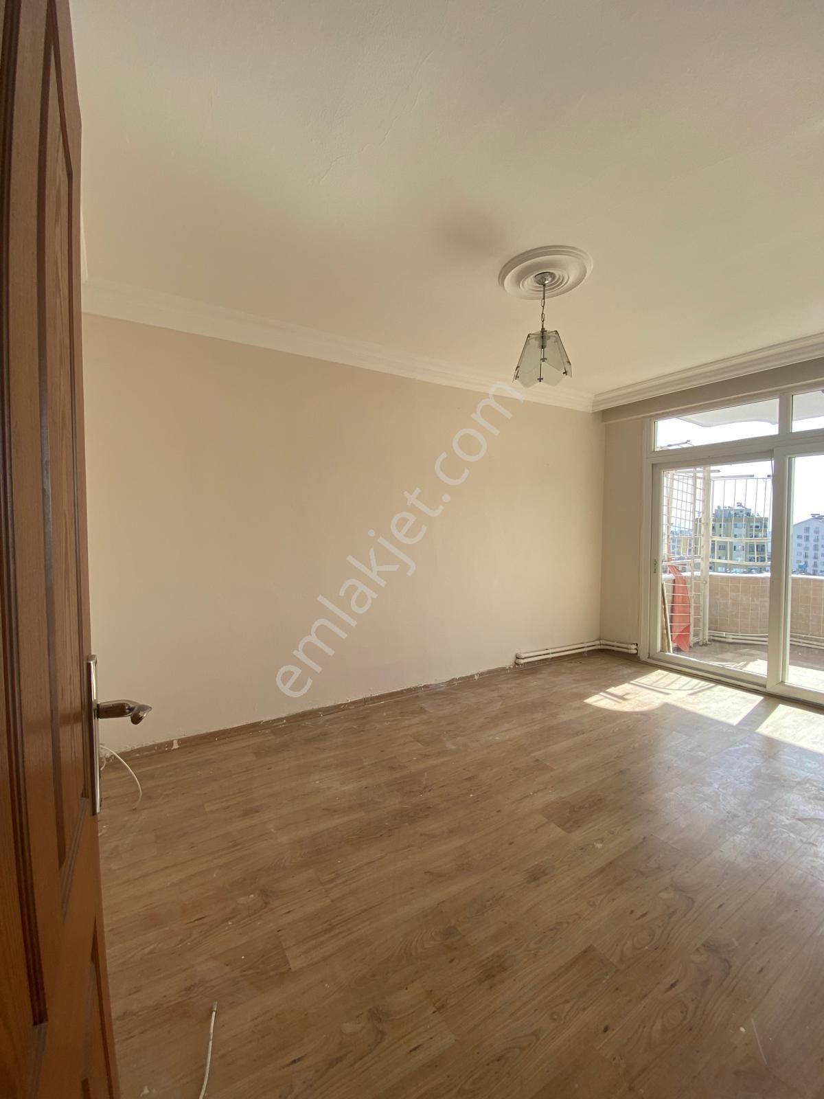 Remint’den Mavi Bulvar Civarı 3+1 Kapalı Mutfak İçerisi Komple Yapılı Doğalgazlı Satılık Daire!!!! - Görsel 10