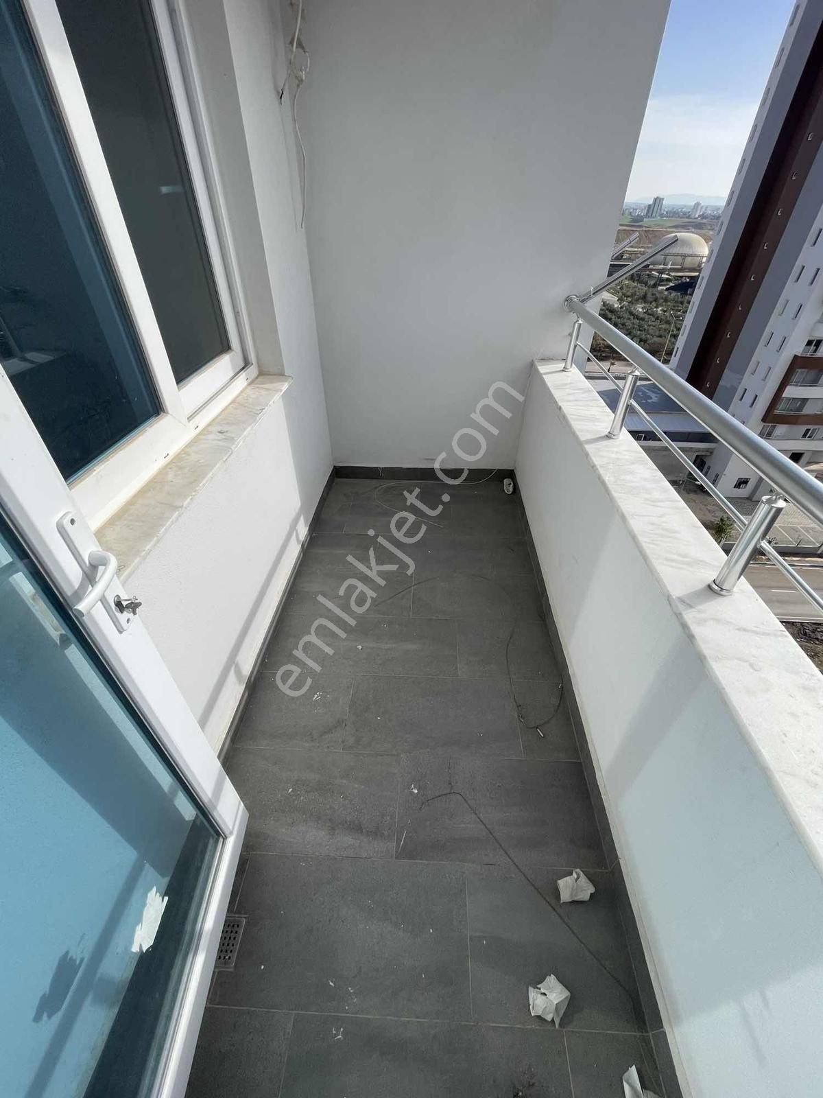 Unıversıte Yanı Lüx Sıtede Dogalgazlı Balkonlu Cok Genıs 1+1 - Görsel 7