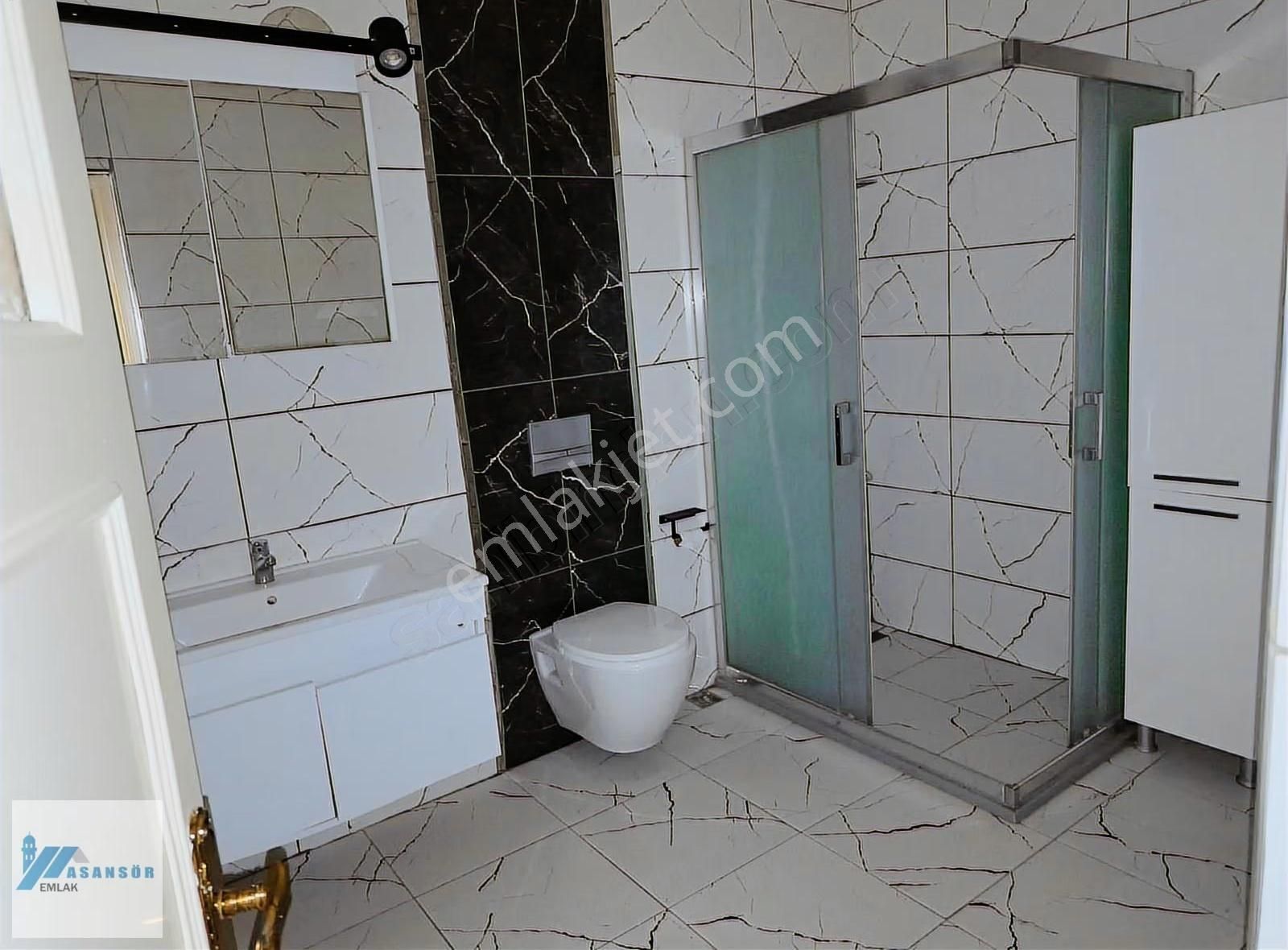 Asansör Emlak'tan Kiralık Doğalgazlı 4+1 Büyük Daire - Görsel 8