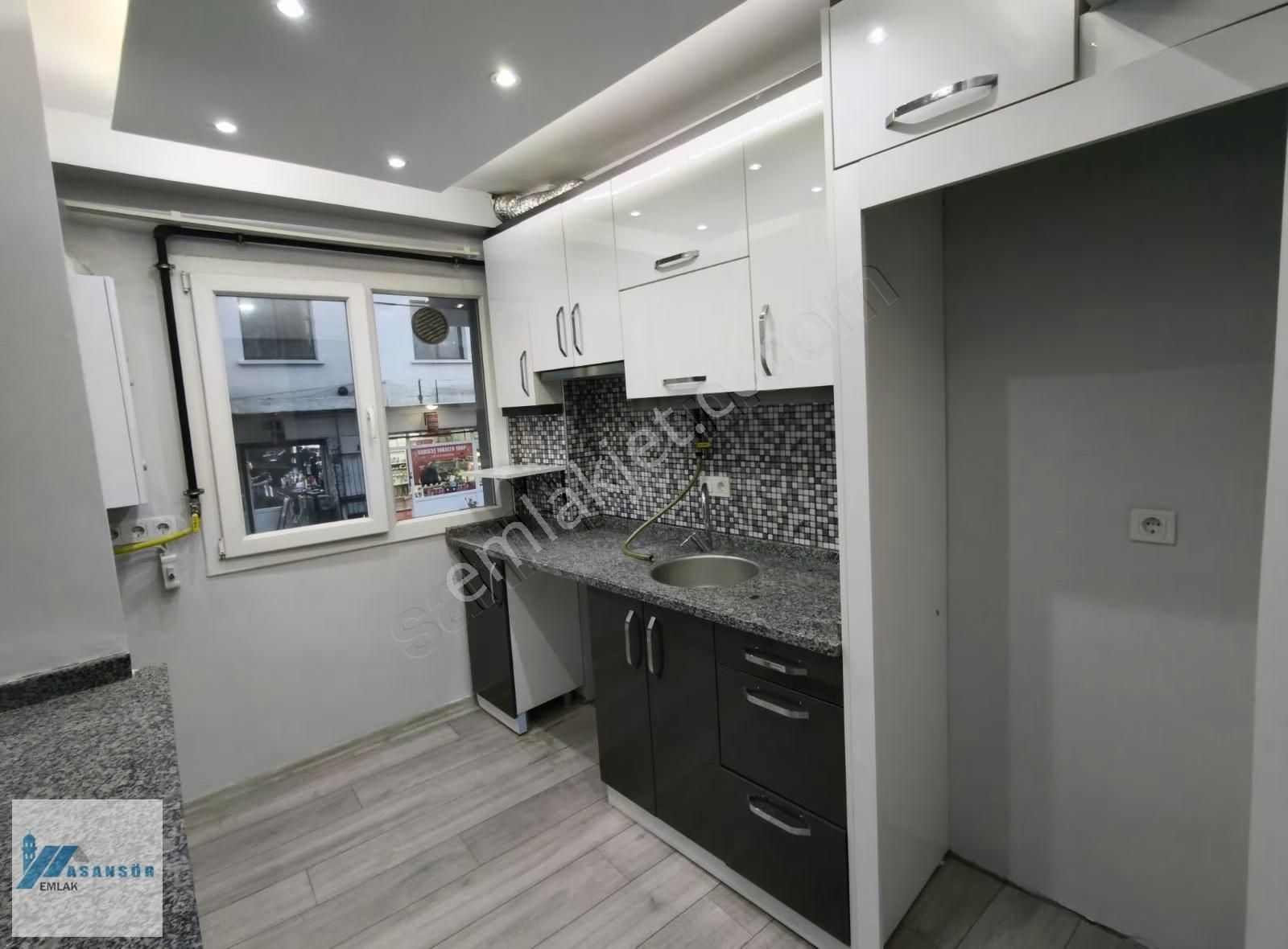 Asansor Emlaktan Kiralık 2+1 Full Yapılı Doğalgazlı Yapılı - Görsel 4