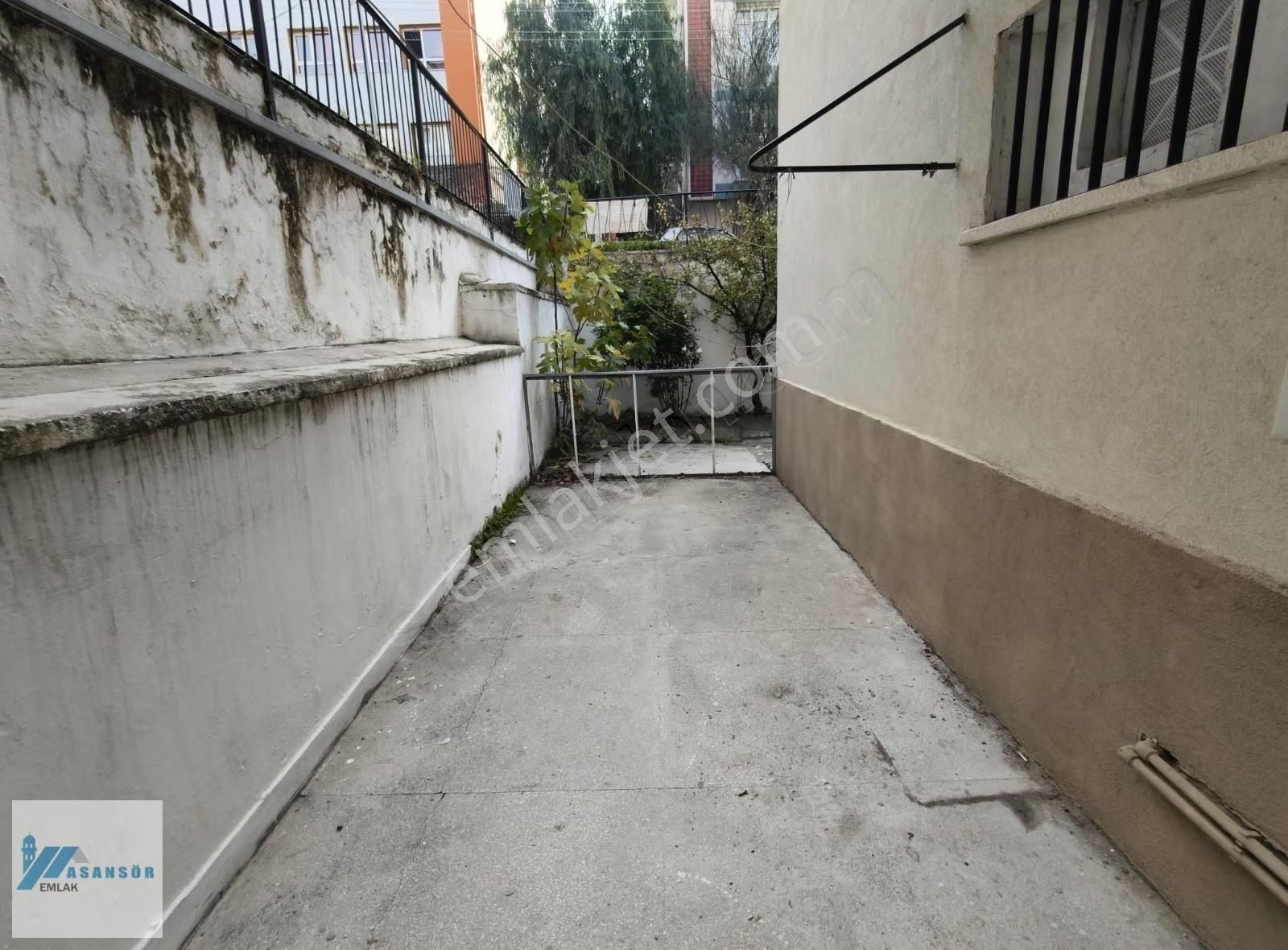 Asansör Emlak'tan Vali Vecdi Gönül Lisesi Karşısında Doğalgazlı - Görsel 10