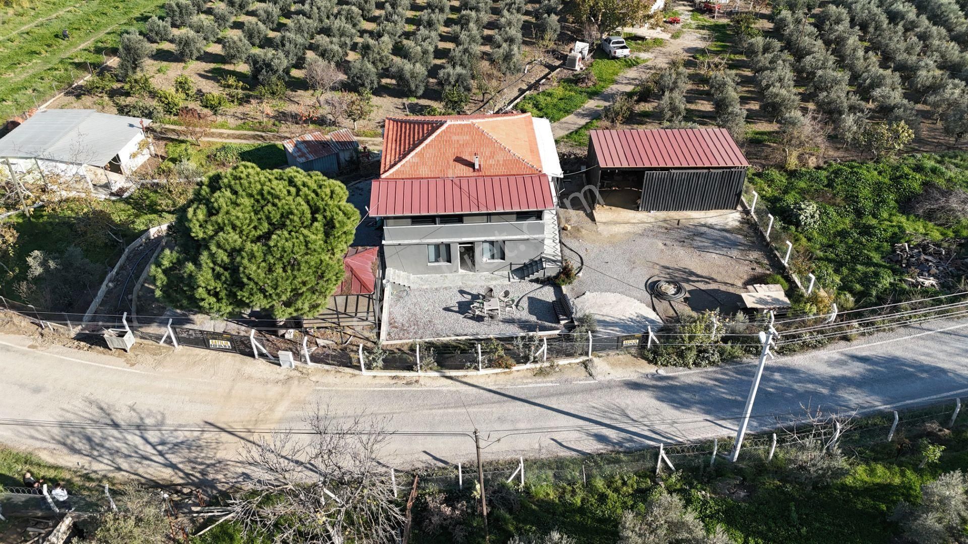 İzmir Seferihisar Kavakdere Mahalesi’nde İnanılmaz Köy Evi