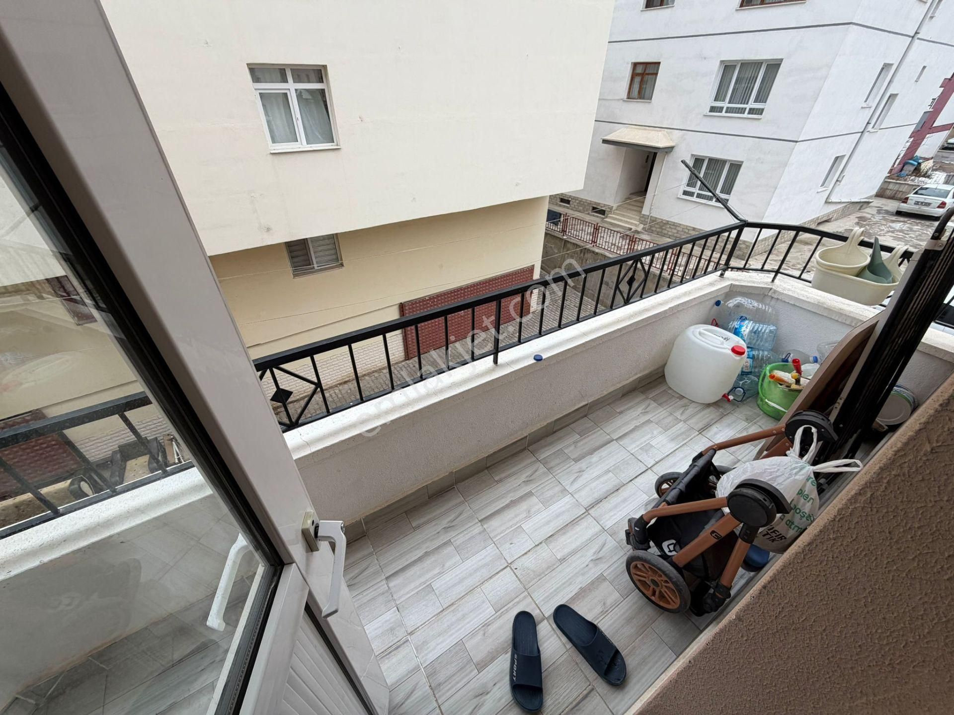 Taşcılar'dan Hicret Cami Yanı İçi Full Yapılı Güney Cephe 1.kat 3+1 Fırsat - Görsel 10