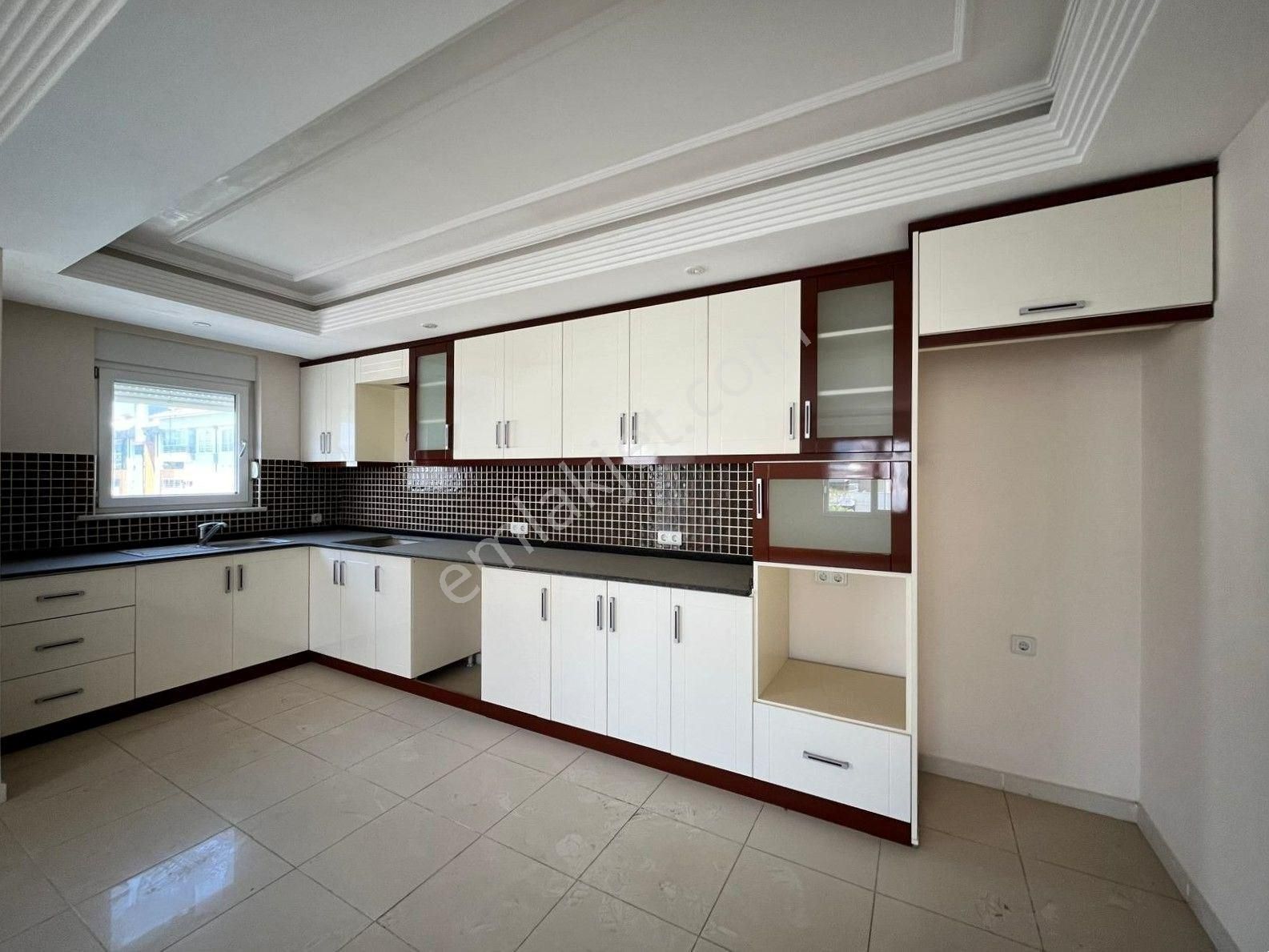 Alanya Oba’da Sosyal Olanaklı Sitede | Havuz & Şehir Manzaralı 2+1 Satılık Daire - Görsel 6