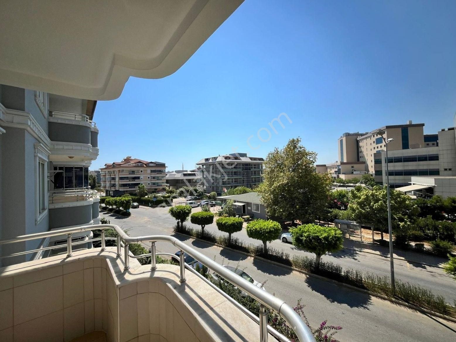 Alanya Oba’da Sosyal Olanaklı Sitede | Havuz & Şehir Manzaralı 2+1 Satılık Daire - Görsel 17