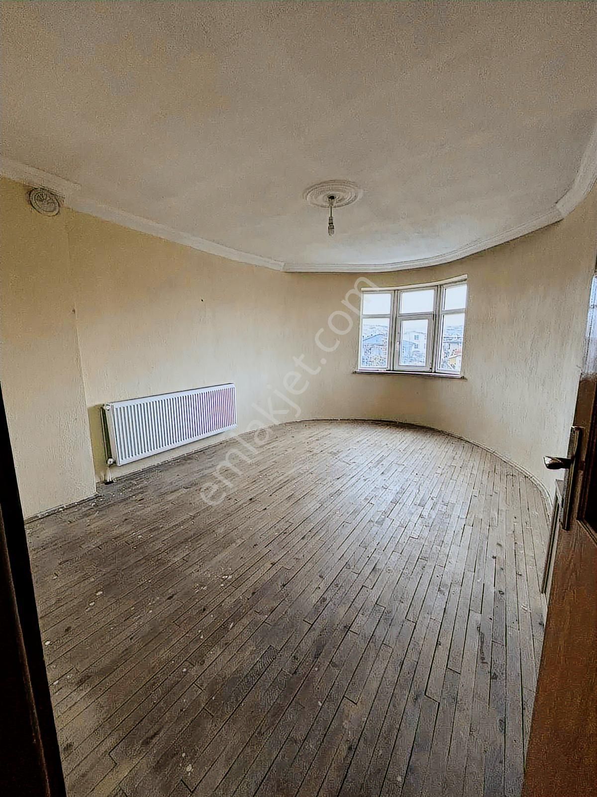 Meram Osmangazi Mahallesinde 1+1 Son Kat Kiralık Daire - Görsel 8