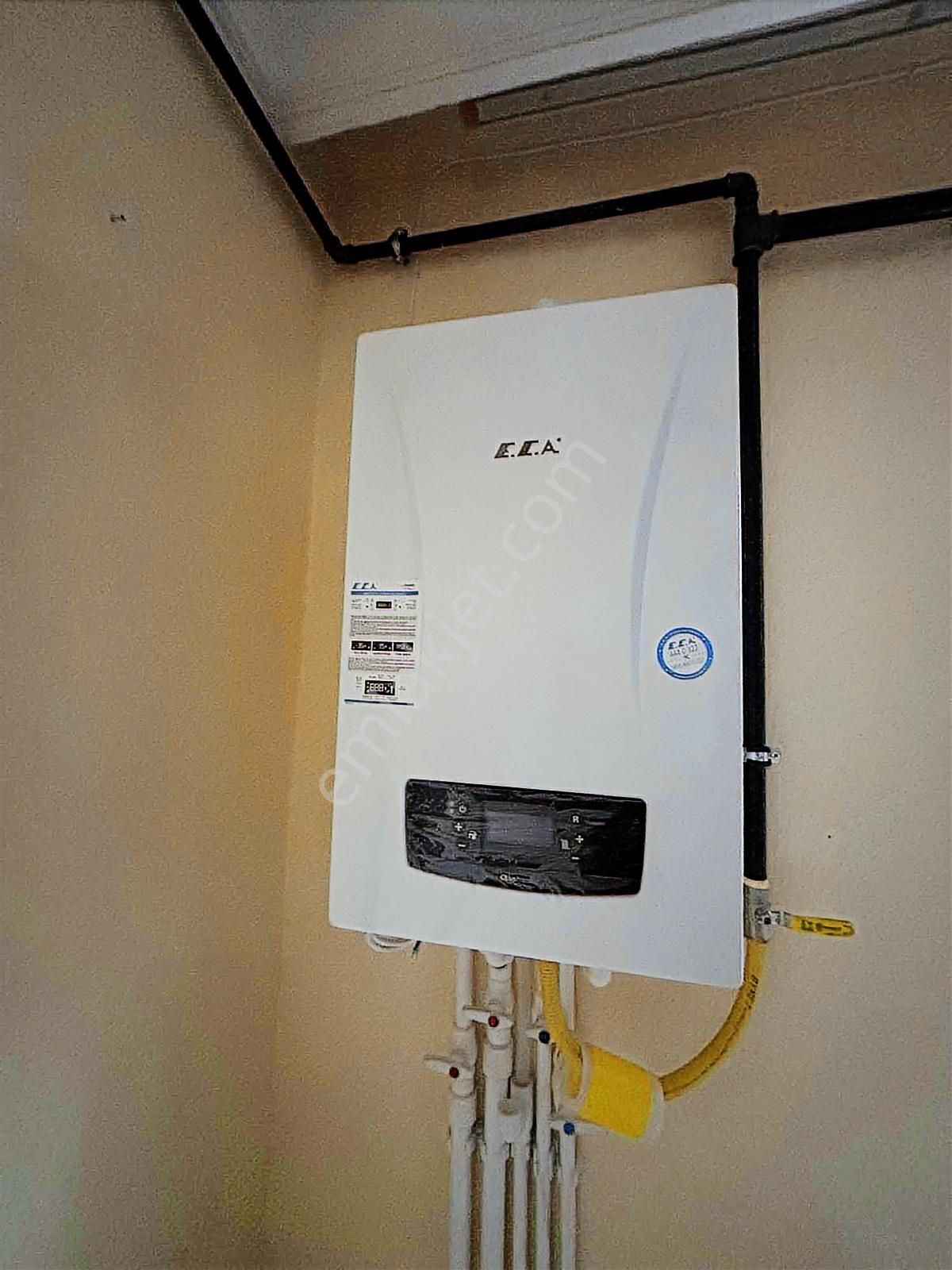 Meram Osmangazi Mahallesinde 1+1 Son Kat Kiralık Daire - Görsel 6