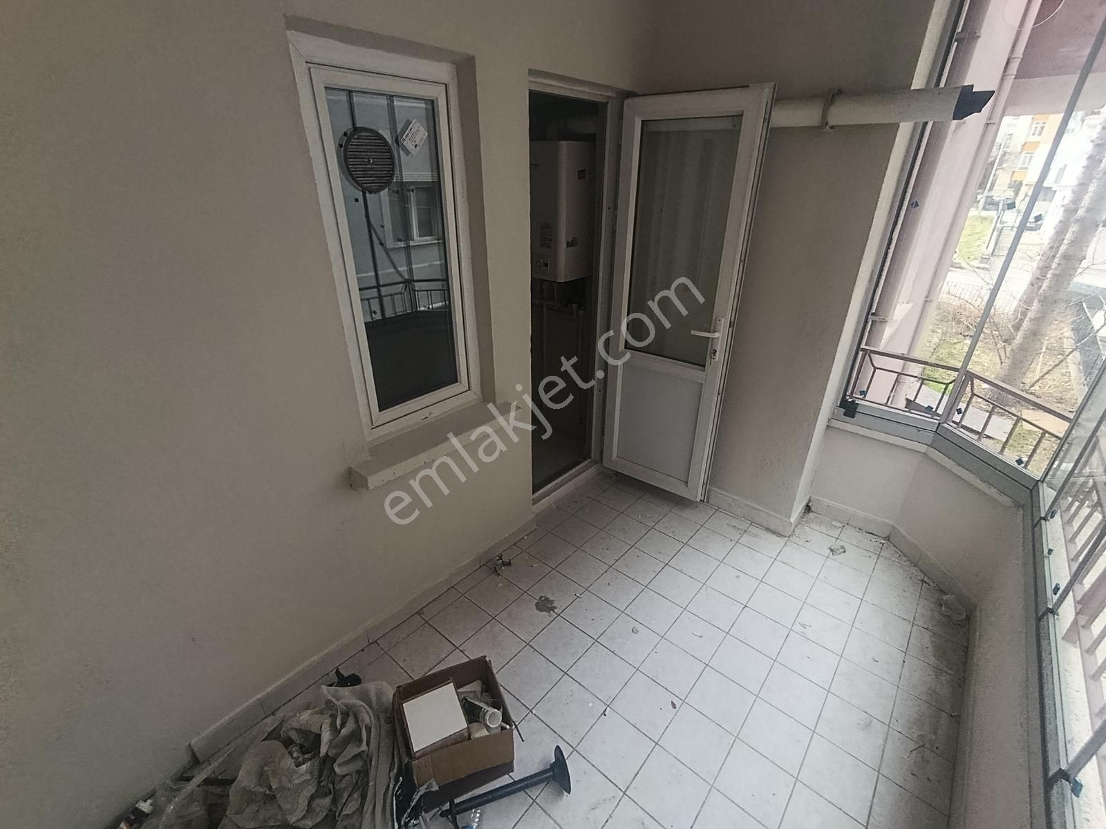 Sevindik'ten İstasyoncad.yakını Y.giriş Arakat 3+1 Kiralık Daire - Görsel 12