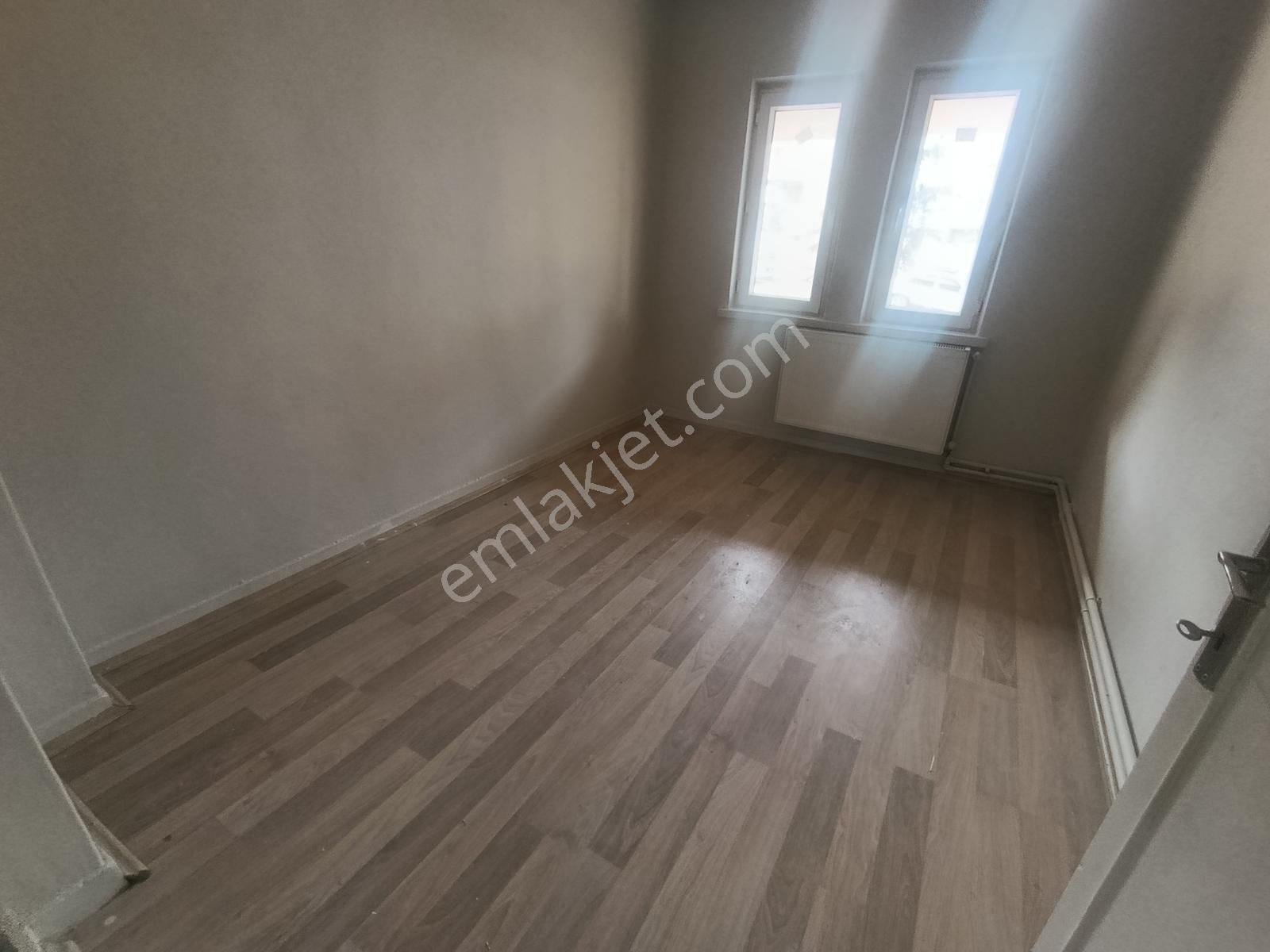 Sevindik'ten İstasyoncad.yakını Y.giriş Arakat 3+1 Kiralık Daire - Görsel 16