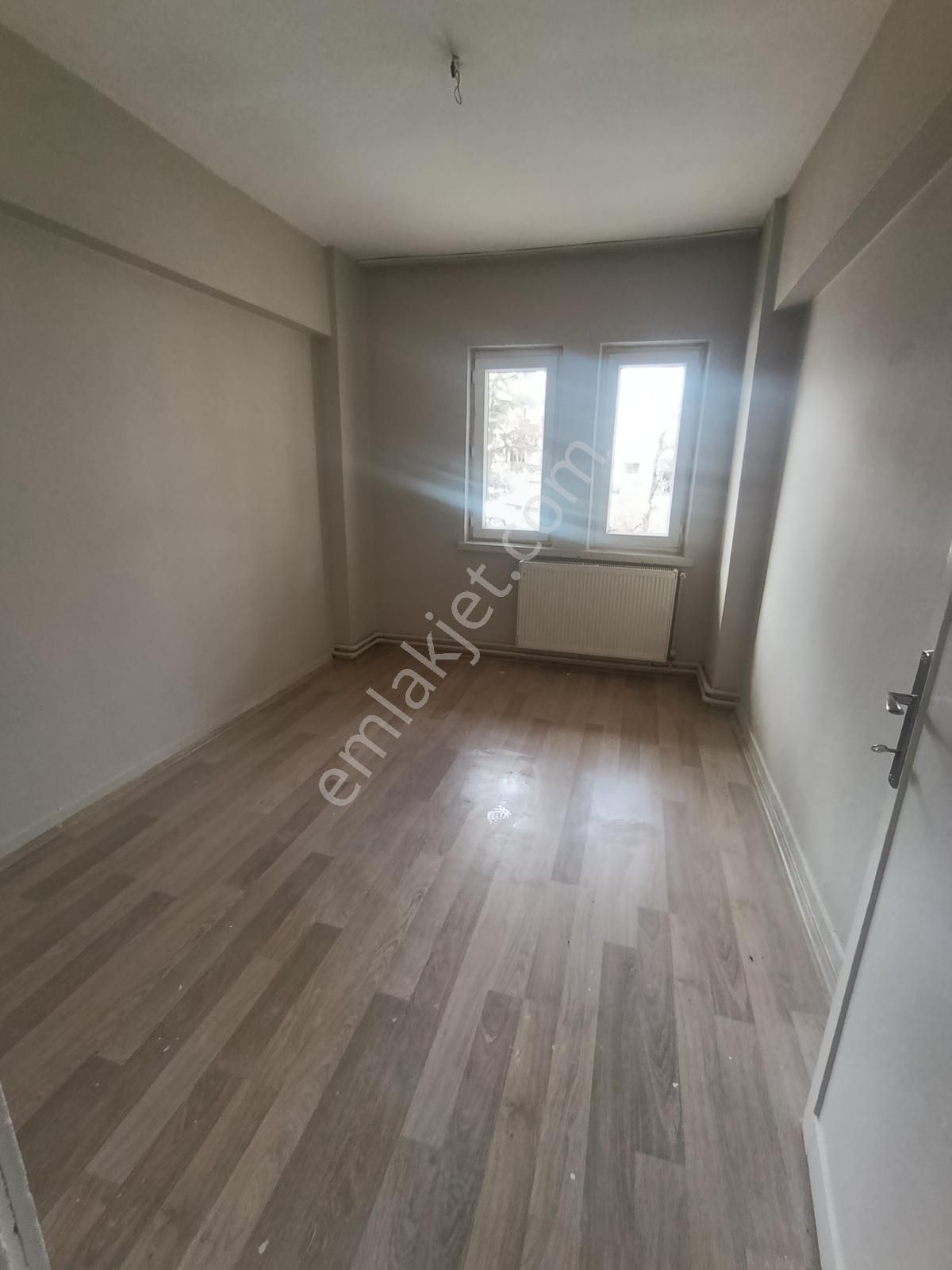 Sevindik'ten İstasyoncad.yakını Y.giriş Arakat 3+1 Kiralık Daire - Görsel 9