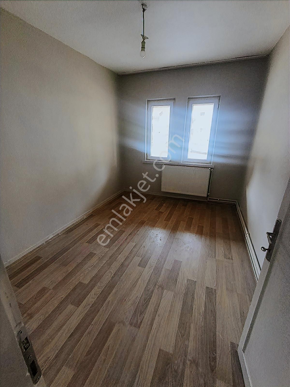 Sevindik'ten İstasyoncad.yakını Y.giriş Arakat 3+1 Kiralık Daire - Görsel 18