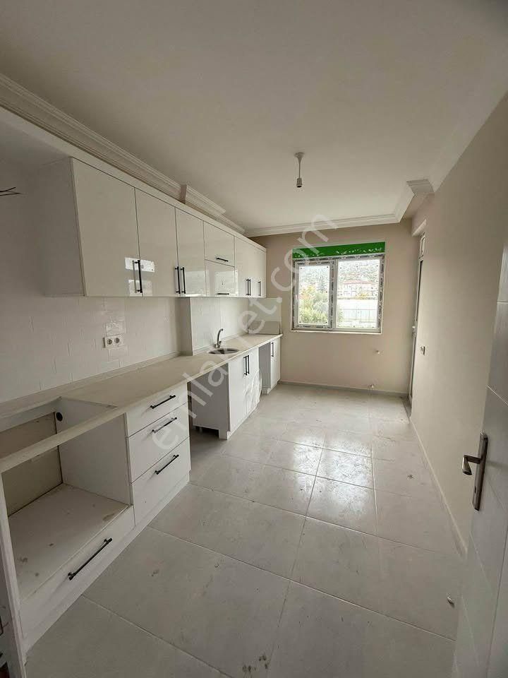 Esentepede Geniş Kullanışlı Herşeyi Ayrı 2+1 Fırsat Daire