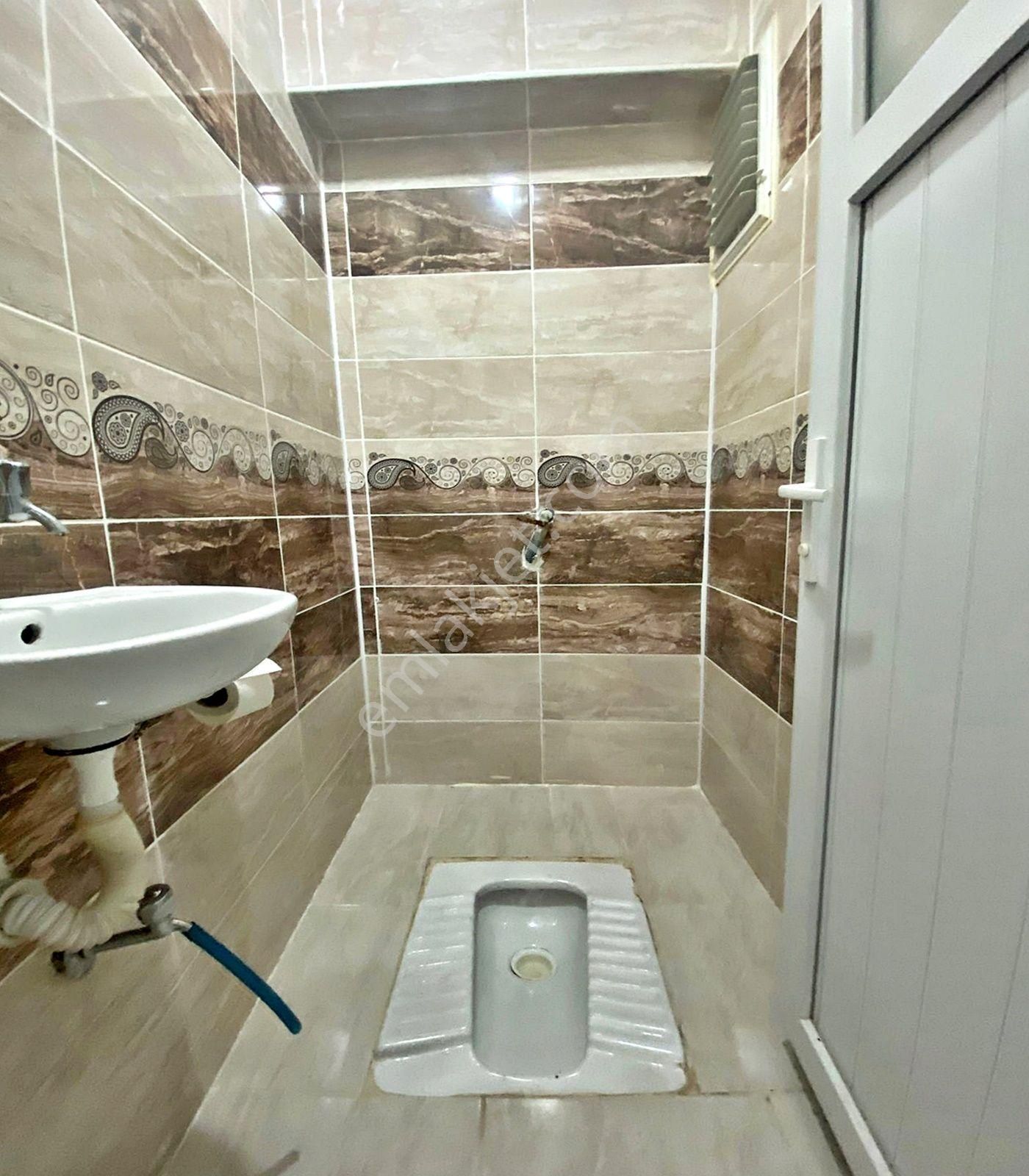 Esenyurt Üçevler Mahallesinde 2+1 Balkonlu Yüksek Giriş - Görsel 18