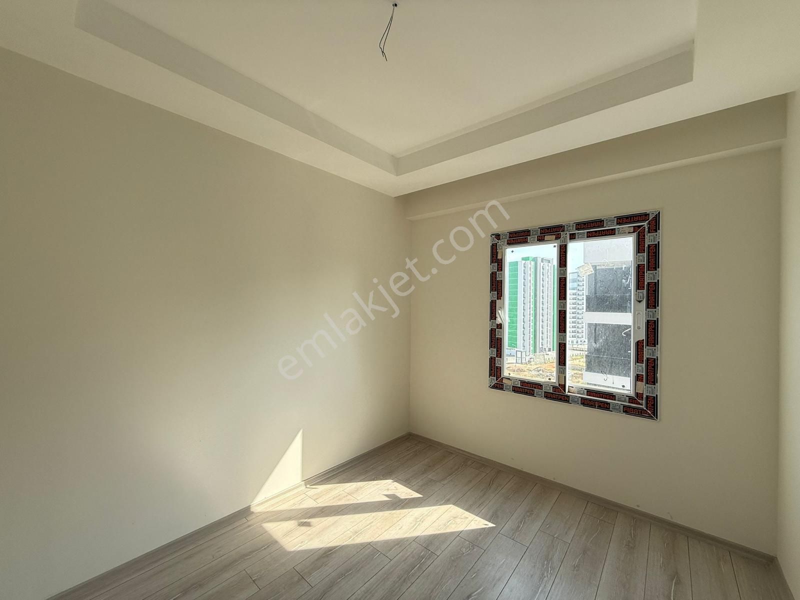 Karınca'dan Akdeniz Mh'de Sıfır Yapılı Ebeveyn Banyolu Giyinme Odalı 3+1 Satılık! - Görsel 14