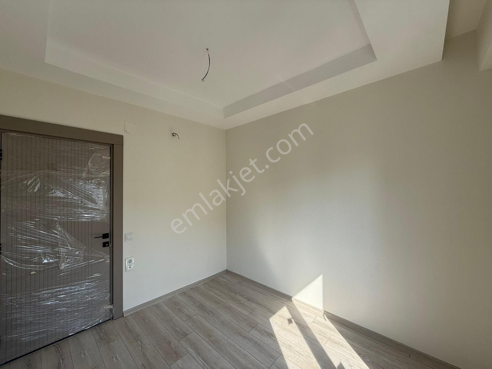 Karınca'dan Akdeniz Mh'de Sıfır Yapılı Ebeveyn Banyolu Giyinme Odalı 3+1 Satılık! - Görsel 16