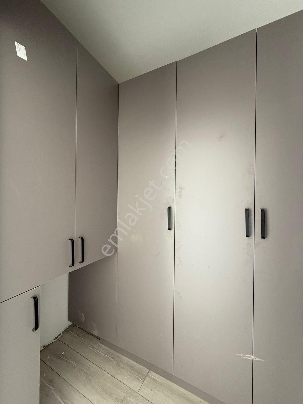 Karınca'dan Akdeniz Mh'de Sıfır Yapılı Ebeveyn Banyolu Giyinme Odalı 3+1 Satılık! - Görsel 20