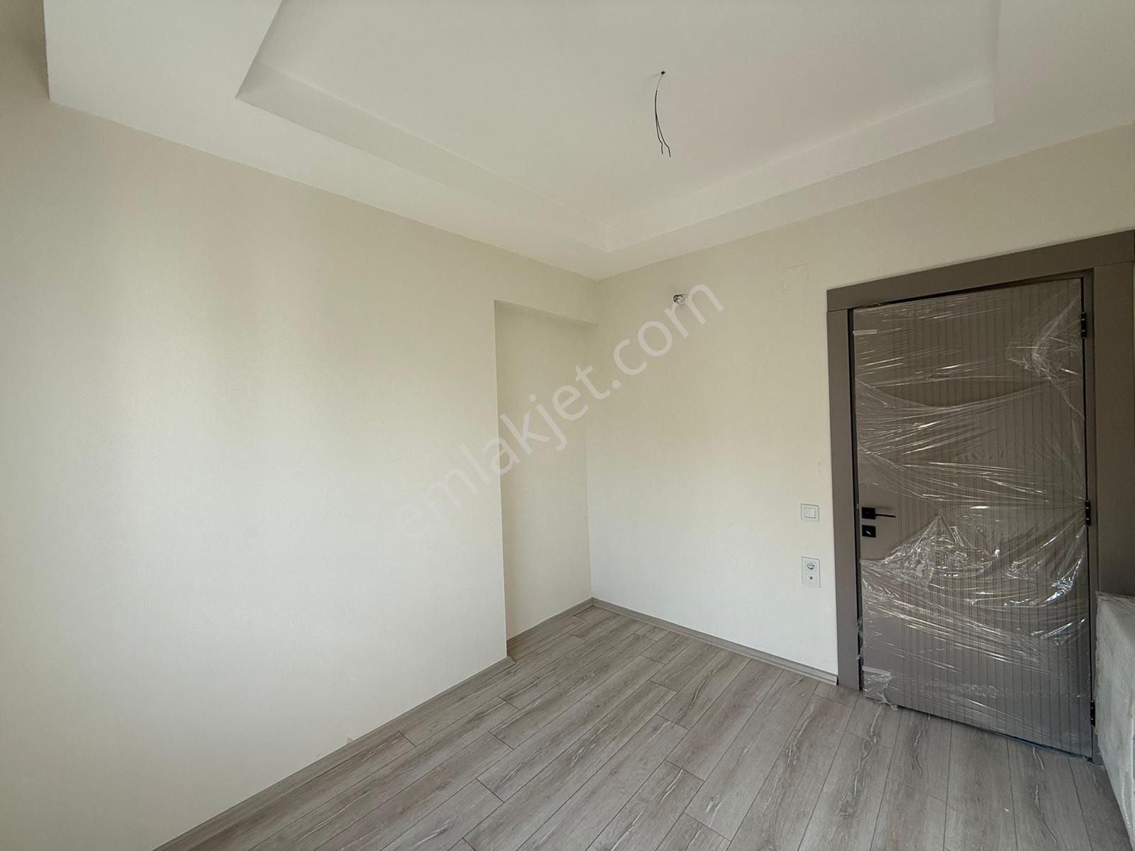 Karınca'dan Akdeniz Mh'de Sıfır Yapılı Ebeveyn Banyolu Giyinme Odalı 3+1 Satılık! - Görsel 17