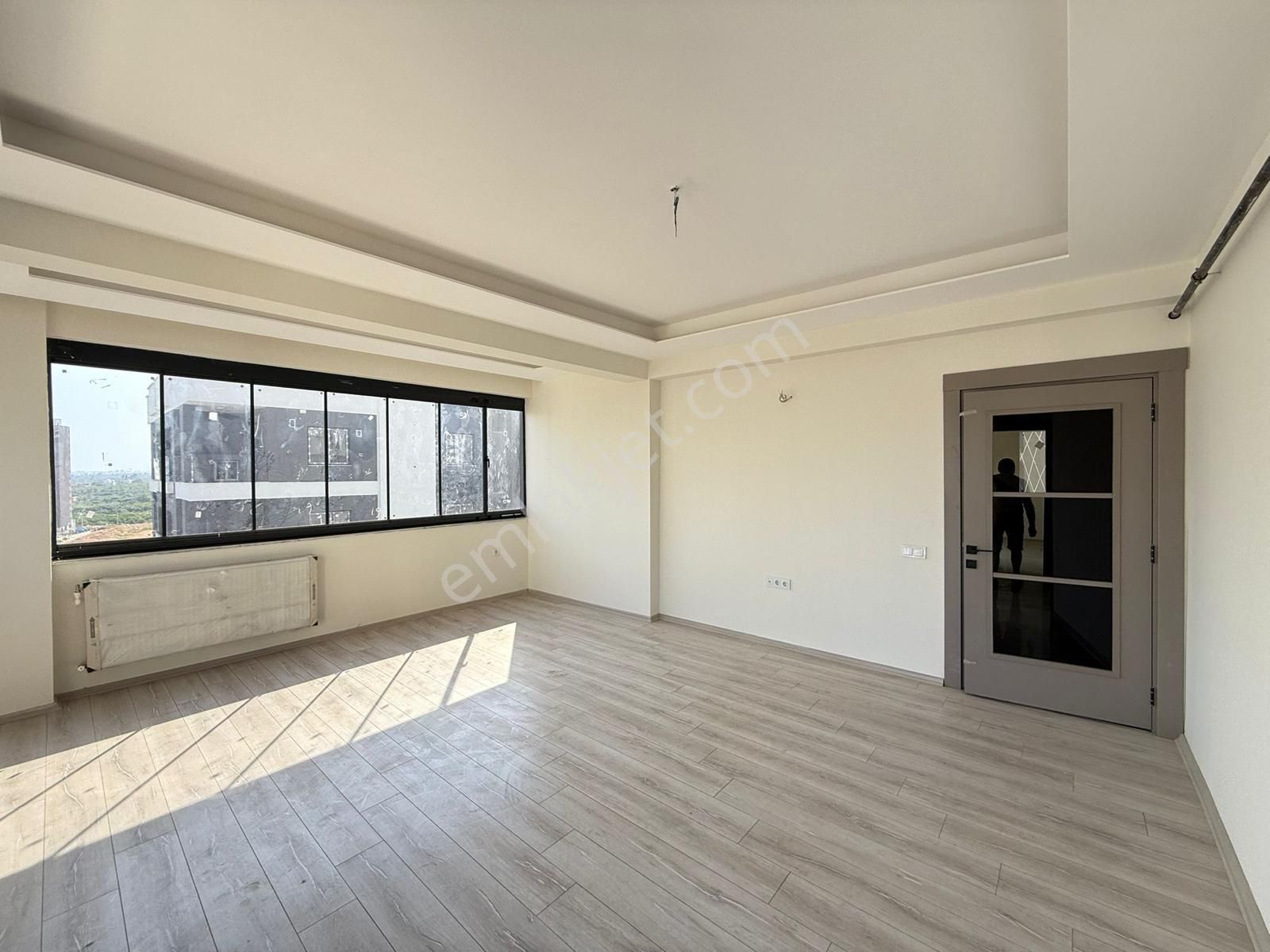 Karınca'dan Akdeniz Mh'de Sıfır Yapılı Ebeveyn Banyolu Giyinme Odalı 3+1 Satılık! - Görsel 6