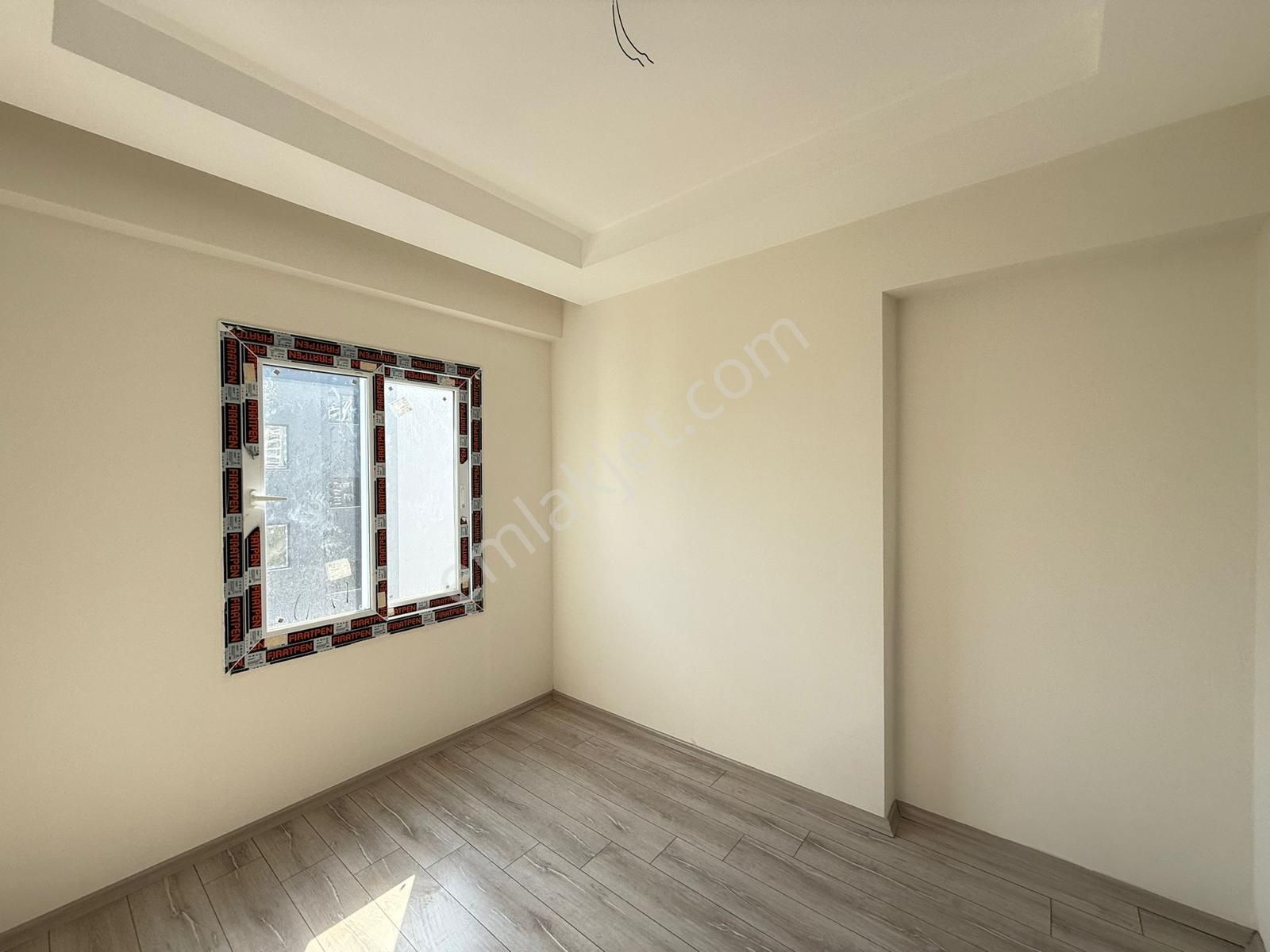 Karınca'dan Akdeniz Mh'de Sıfır Yapılı Ebeveyn Banyolu Giyinme Odalı 3+1 Satılık! - Görsel 12