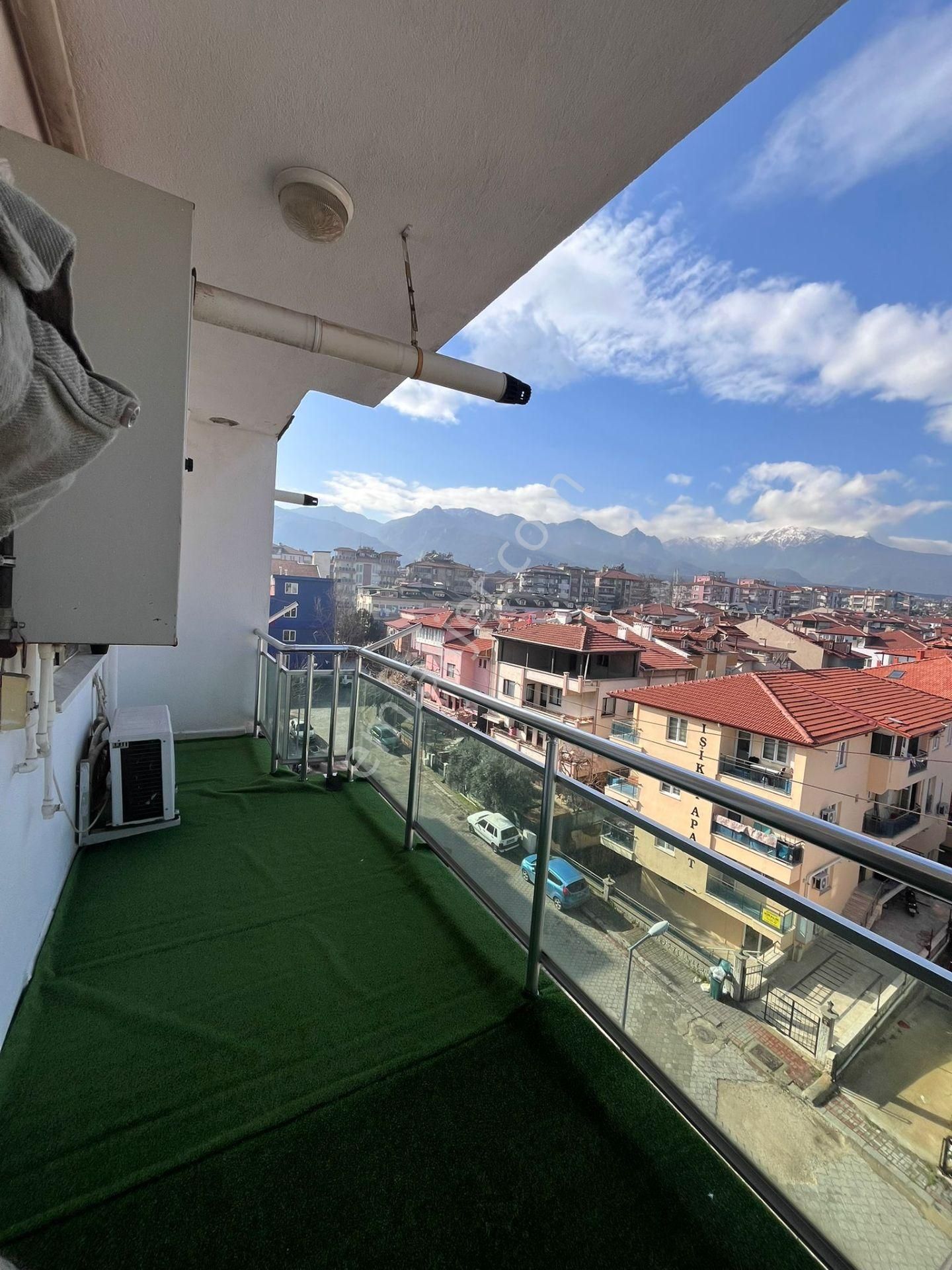 Özmecaz'dan Anayol Cepheli 1+1 60m2 Full Eşyalı Asansörlü Çift Balkonlu Apart - Görsel 6