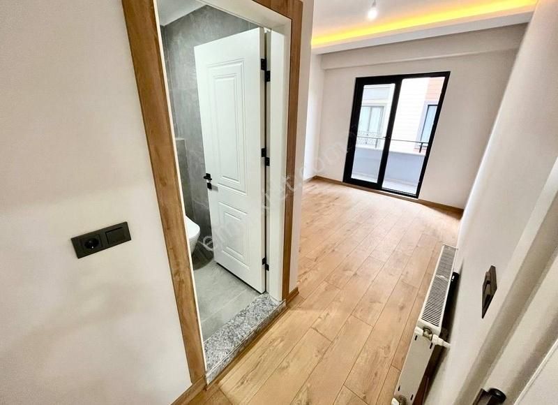 Parladan Modern Ve Şık Tasarımlı Ebeveyn Banyolu 2+1 Ön Cephe - Görsel 4