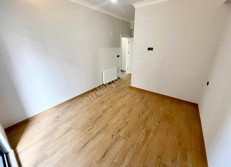 Parladan Modern Ve Şık Tasarımlı Ebeveyn Banyolu 2+1 Ön Cephe - Görsel 31
