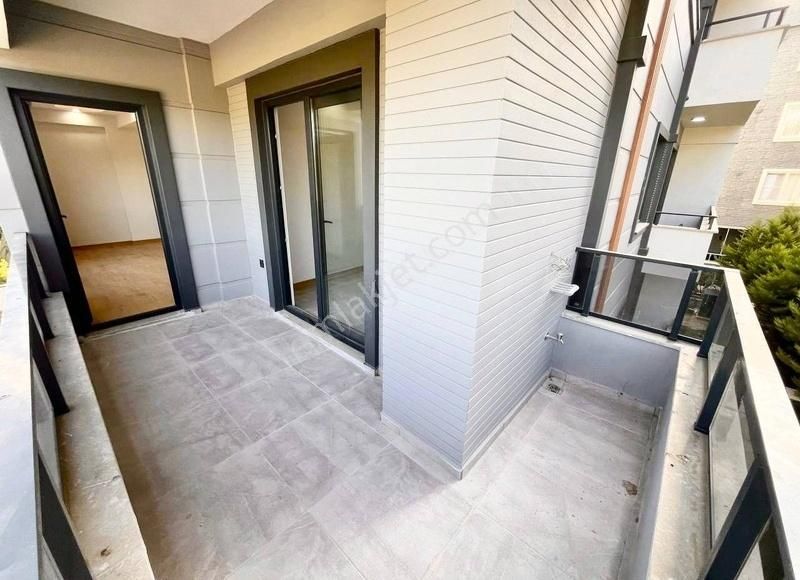 Parladan Modern Ve Şık Tasarımlı Ebeveyn Banyolu 2+1 Ön Cephe - Görsel 32