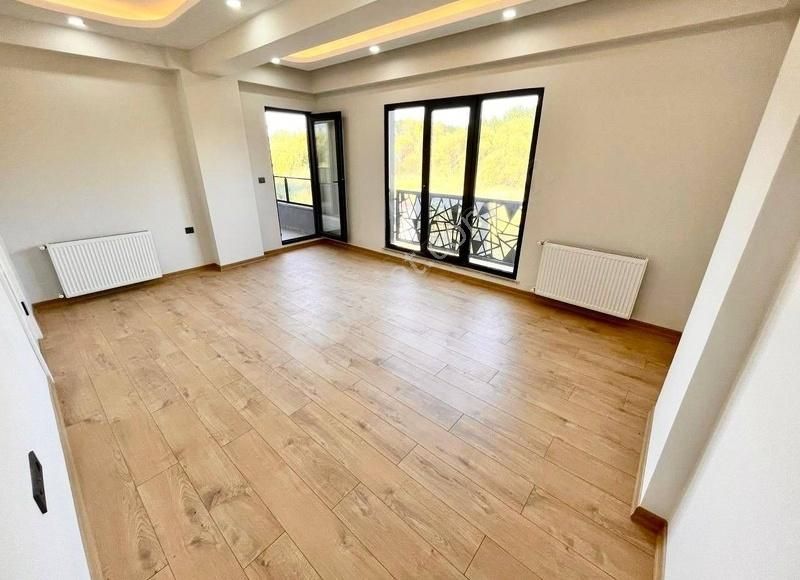 Parladan Modern Ve Şık Tasarımlı Ebeveyn Banyolu 2+1 Ön Cephe - Görsel 2