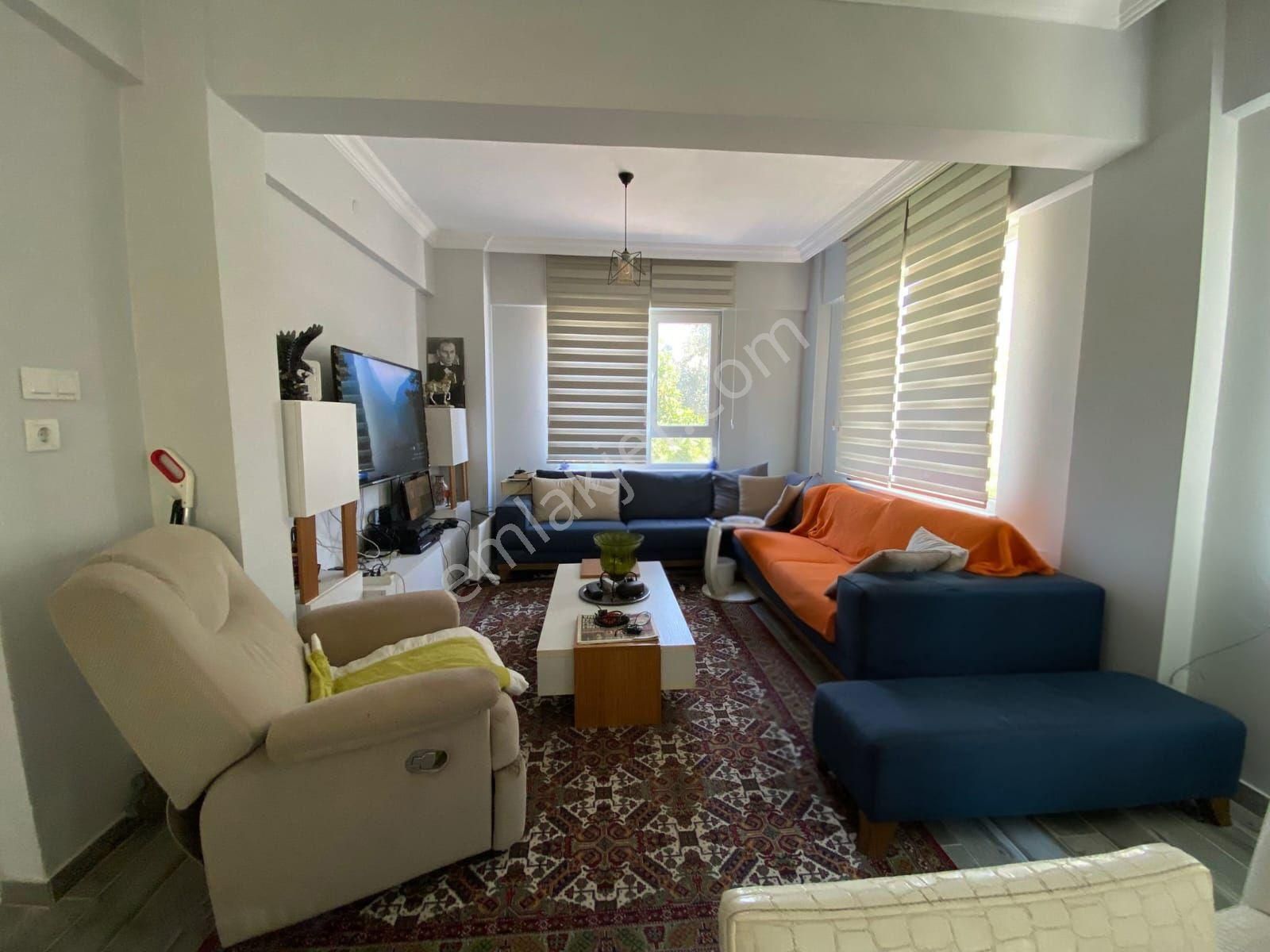 Alanya Konaklı’da Müstakil Bahçeli, Çift Daireli Ev - Görsel 2