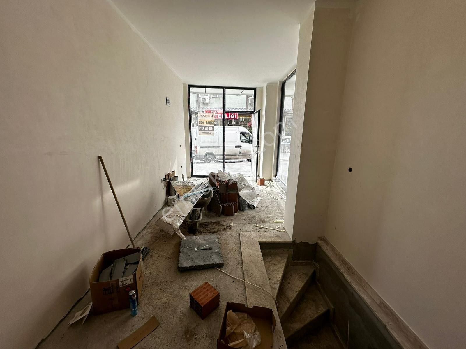 Bahçelievler Mithatpaşa Caddesinde Kiralık Depolu Dükkan, İş Yeri - Görsel 9