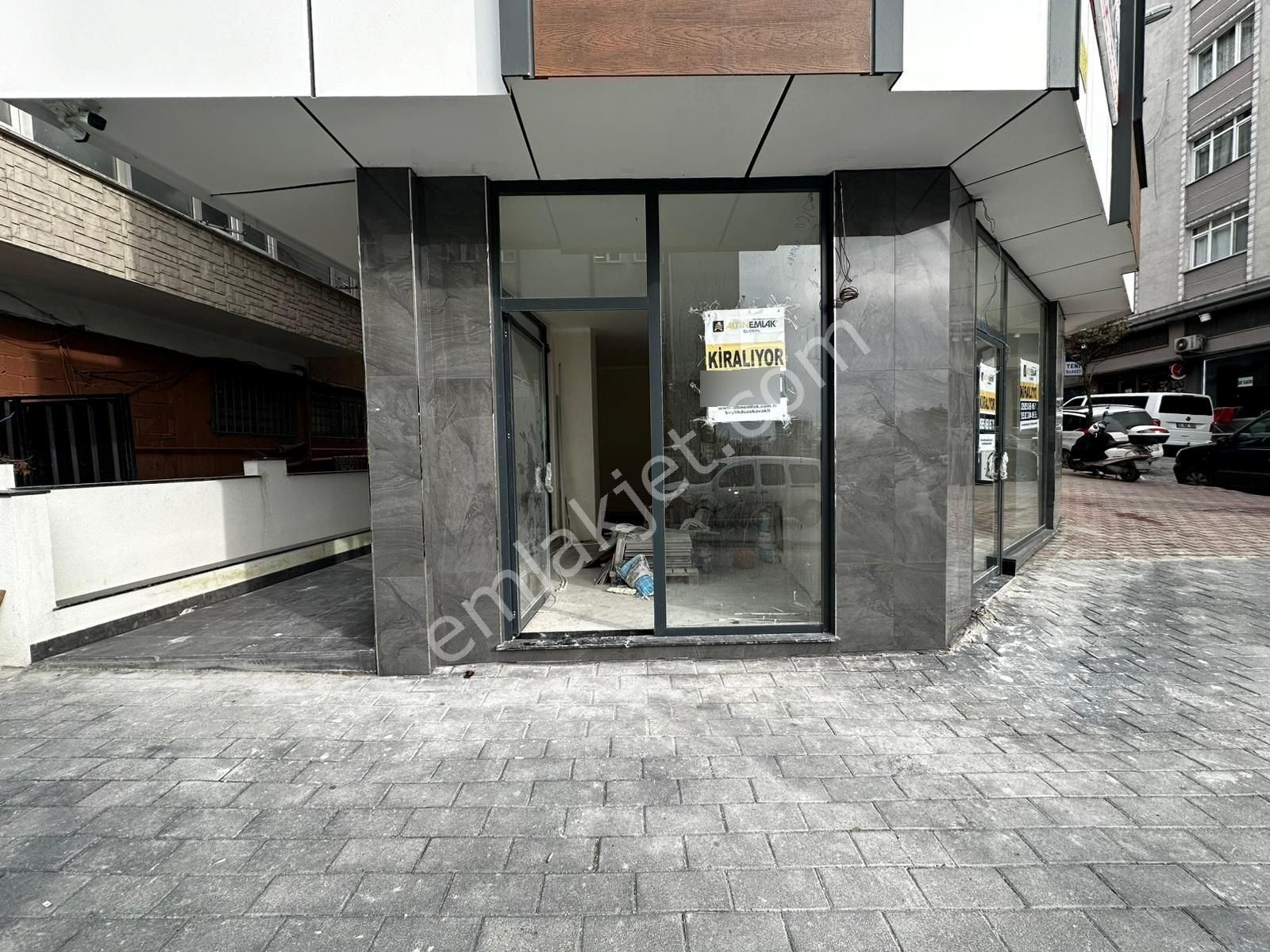 Bahçelievler Mithatpaşa Caddesinde Kiralık Depolu Dükkan, İş Yeri - Görsel 2